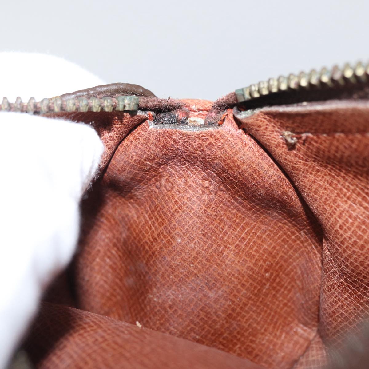 LOUIS VUITTON Monogram Trousse Rondo Pouch LV Auth 172585