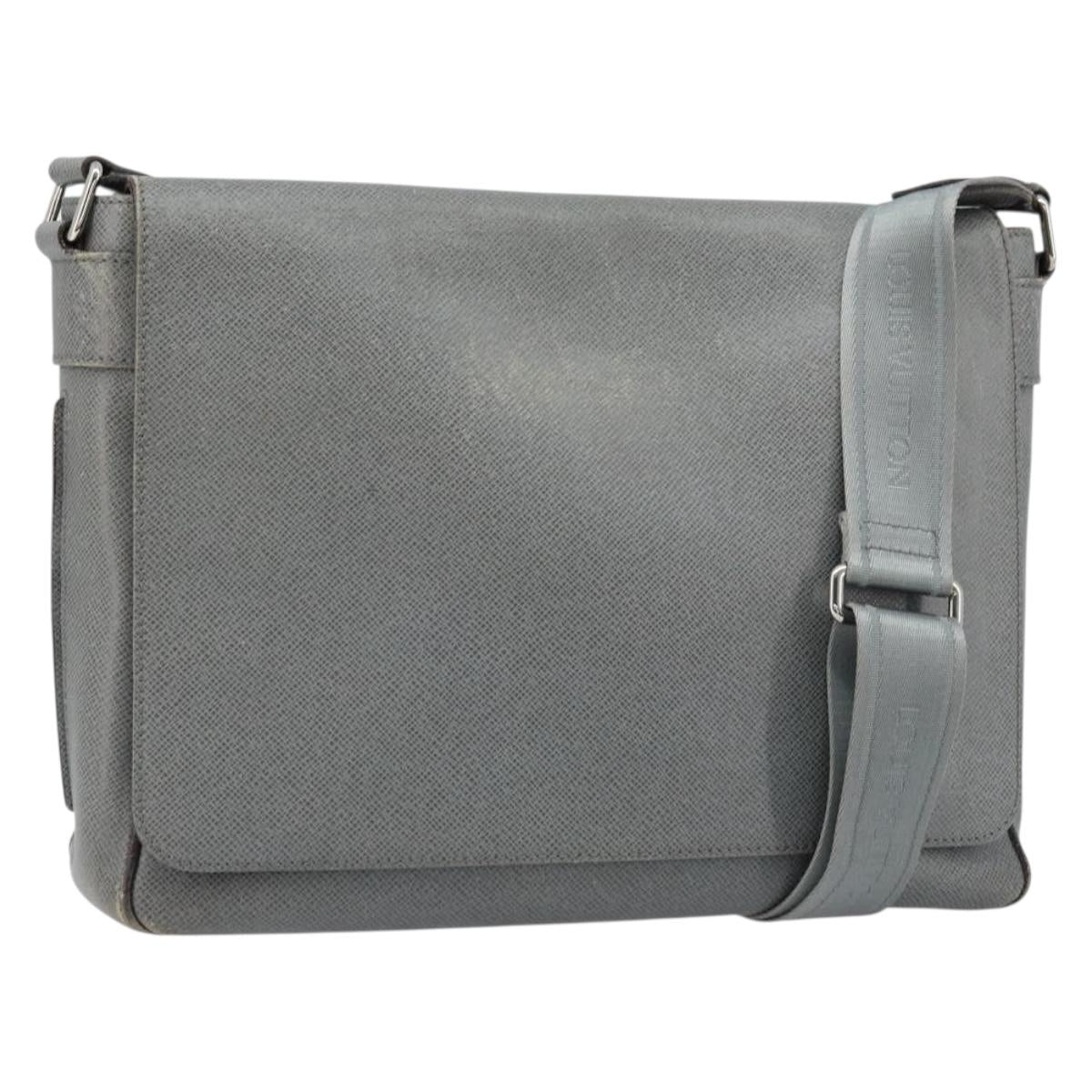 LOUIS VUITTON Taiga Roman MM Shoulder Bag Gray Gracie M32623 LV Auth 172661