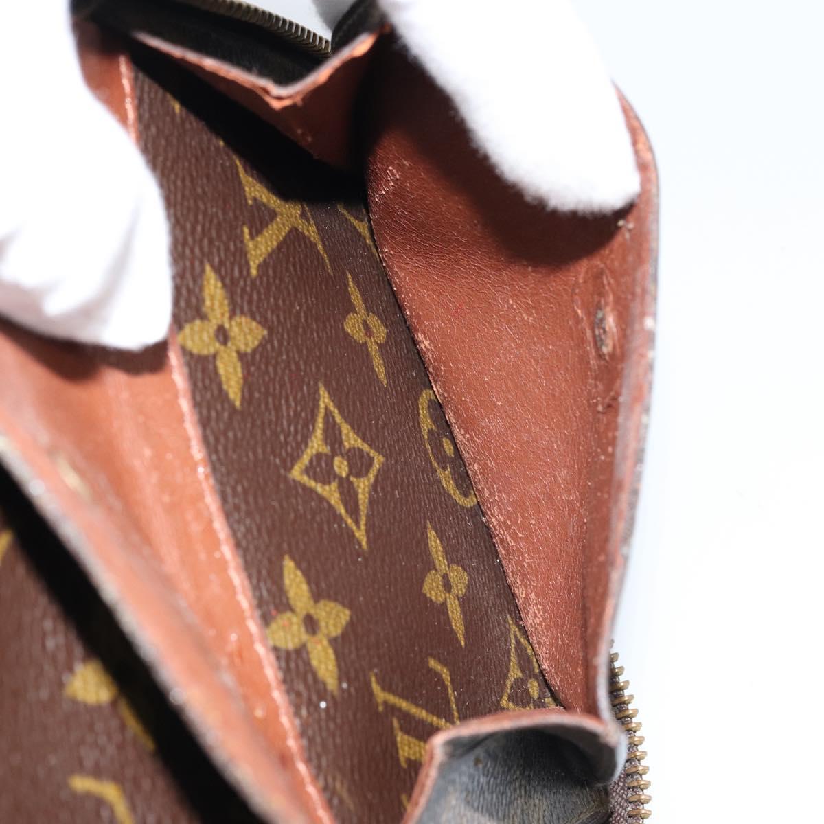 LOUIS VUITTON Monogram Poche Escapade Travel Case M60113 LV Auth 173221