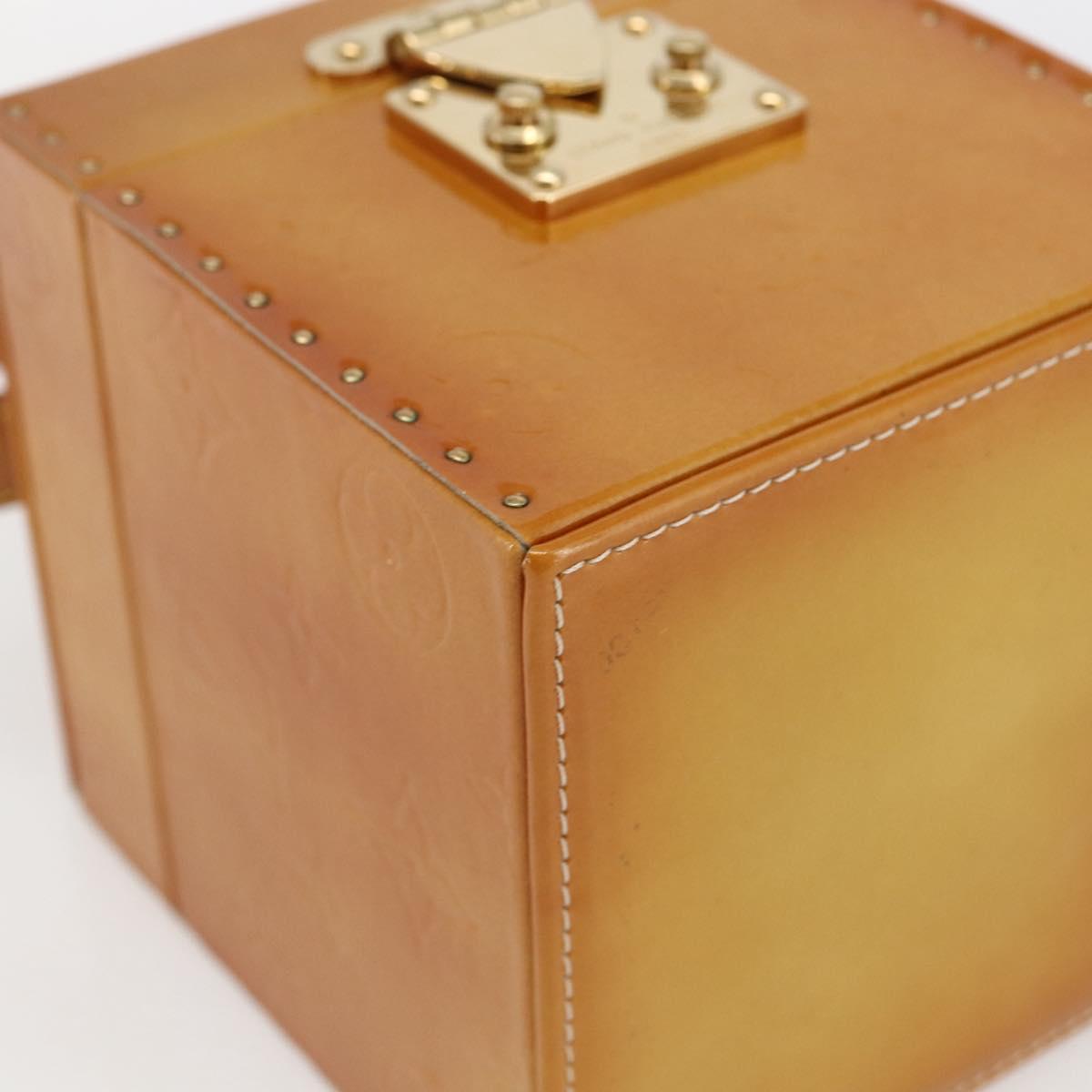 LOUIS VUITTON Monogram Vernis Bleecker Cosmetic Pouch Beige M91002 Auth 173240
