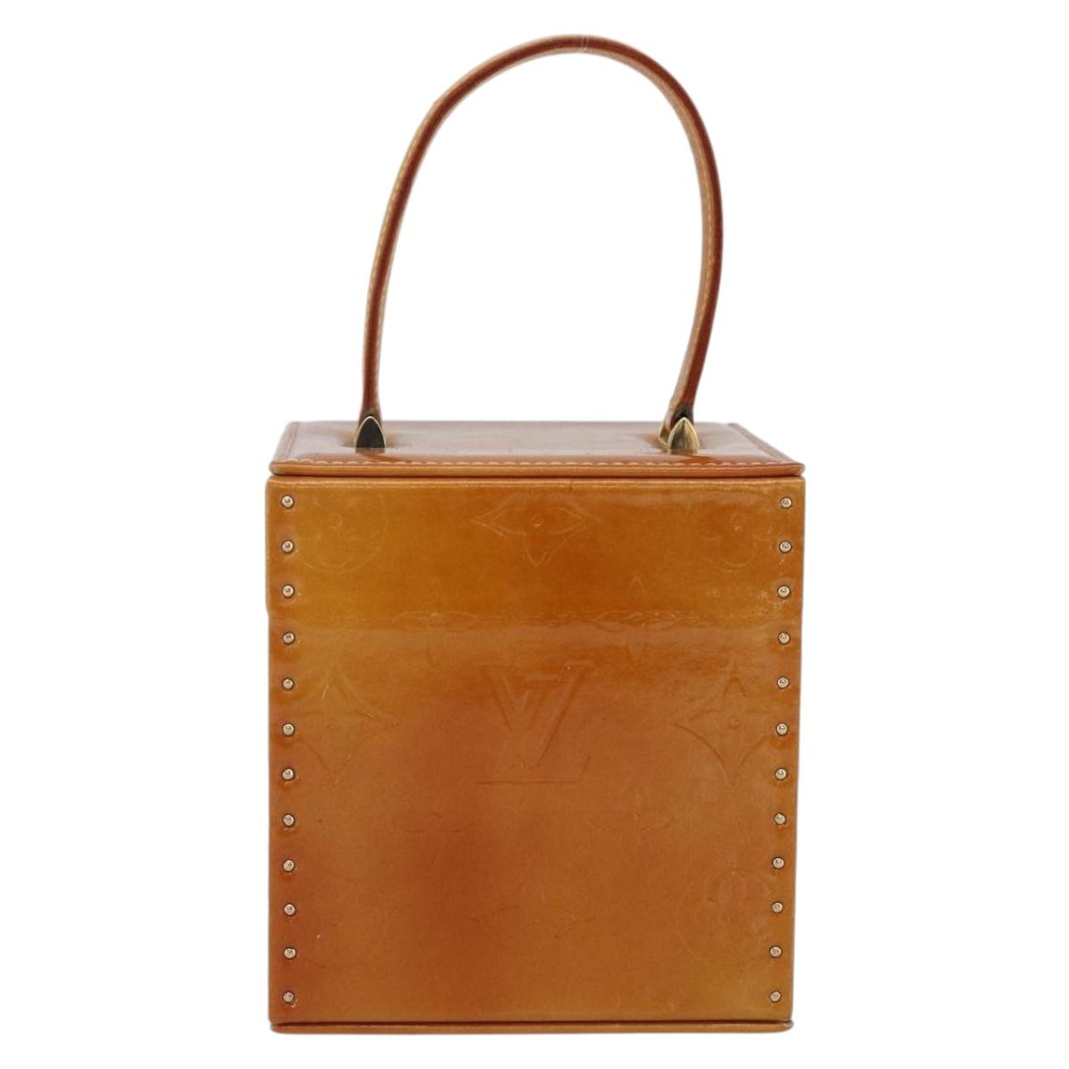 LOUIS VUITTON Monogram Vernis Bleecker Cosmetic Pouch Beige M91002 Auth 173240