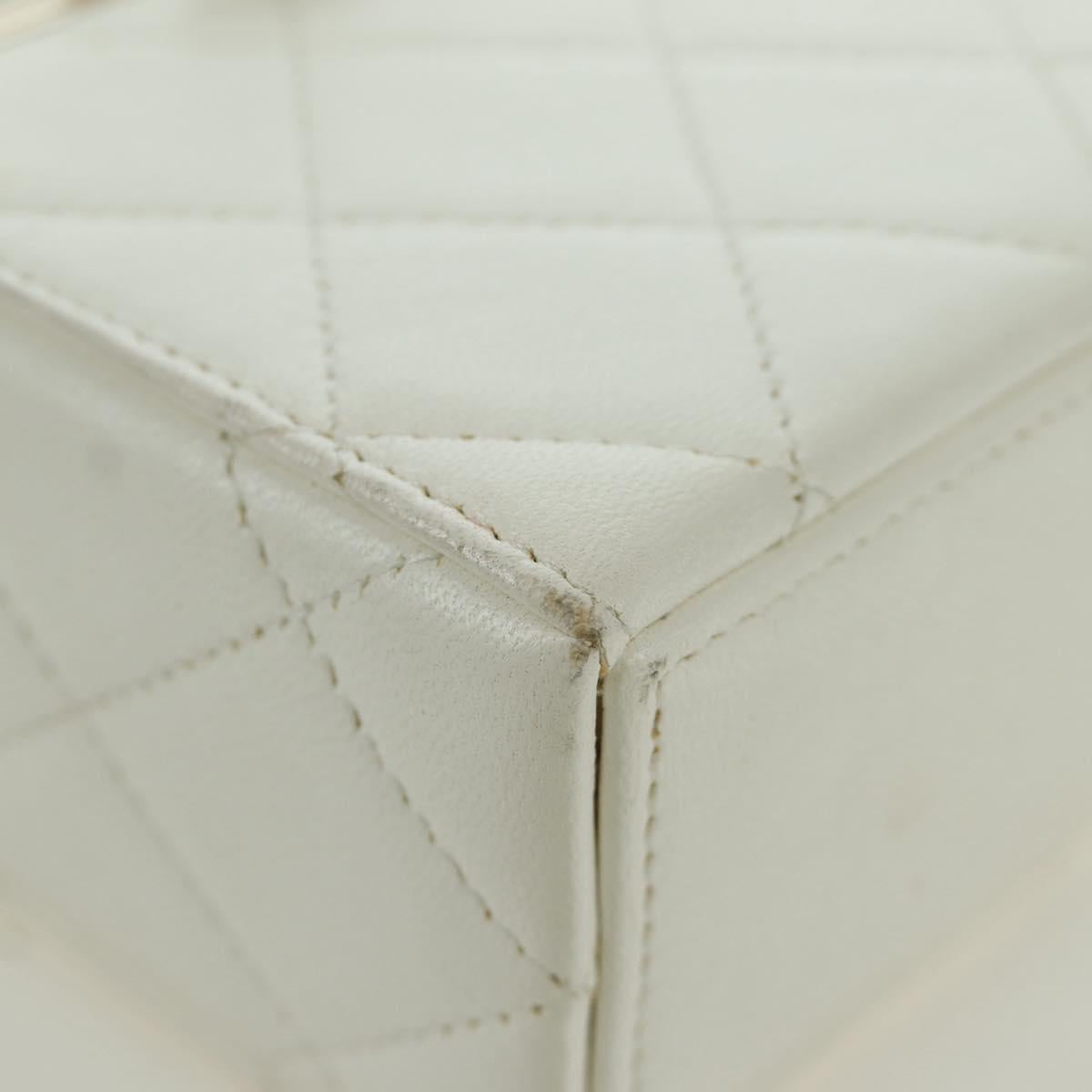 CHANEL Matelasse Chain Shoulder Bag Lamb Skin White Gold CC Auth 173442SAM