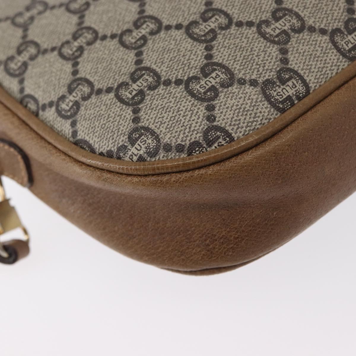 GUCCI GG Plus Supreme Shoulder Bag PVC Beige Gold Auth 173465