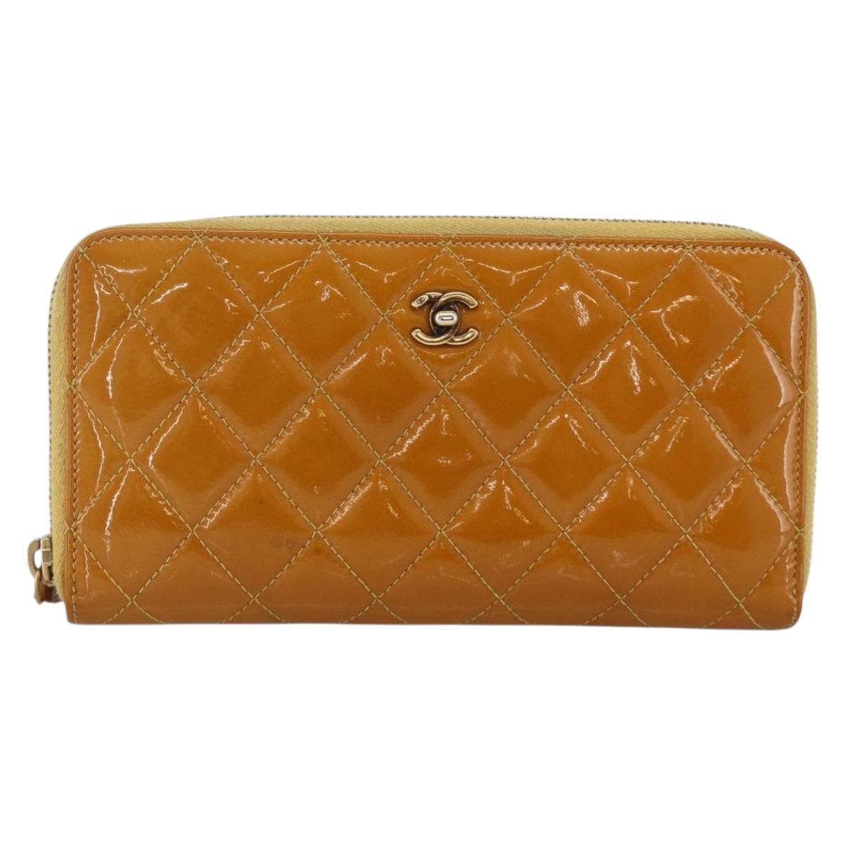 CHANEL Matelasse Long Wallet Patent leather Gold Yellow CC Auth 174373A