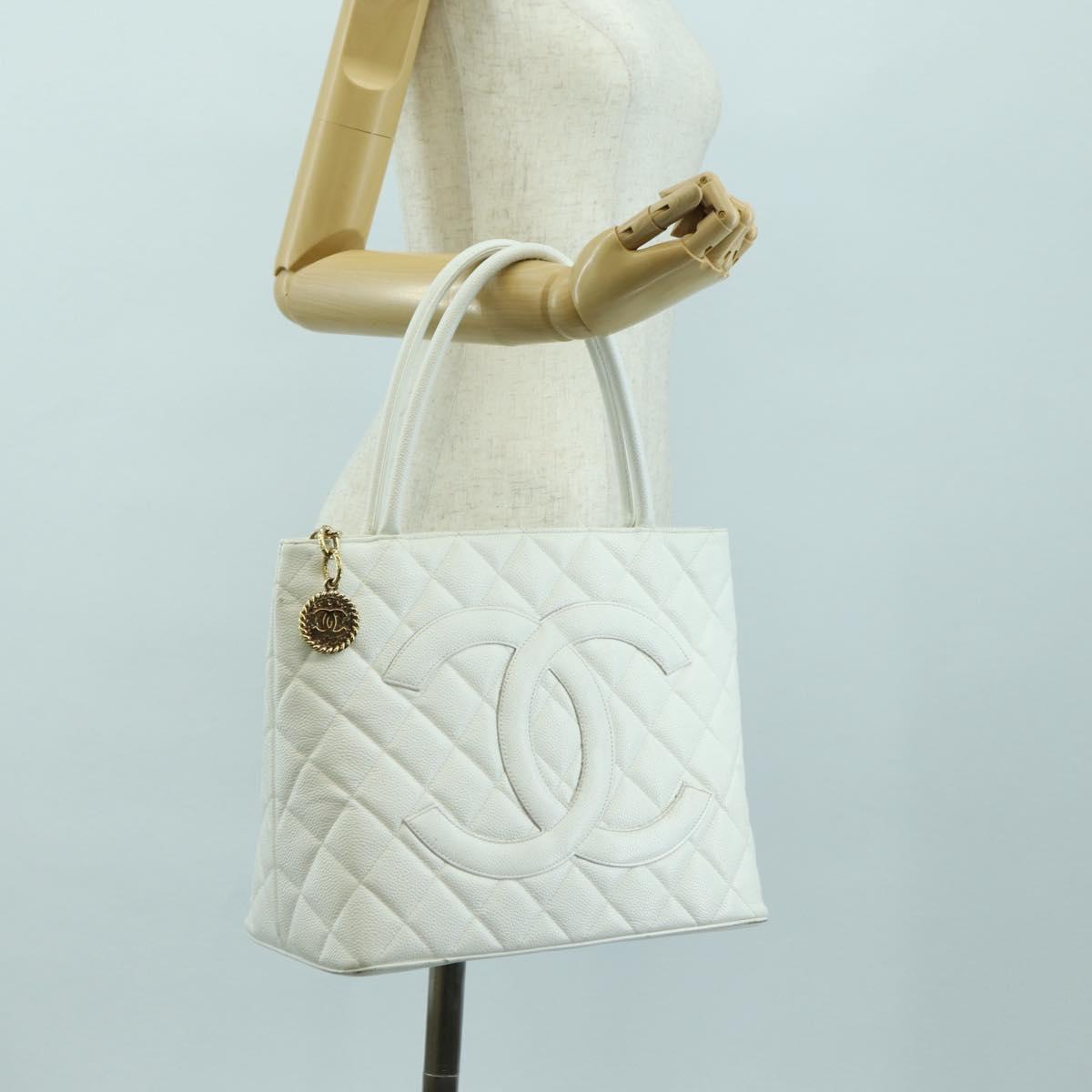 CHANEL Matelasse Reprint Tote Bag Caviar Skin White Gold CC Auth 175127V