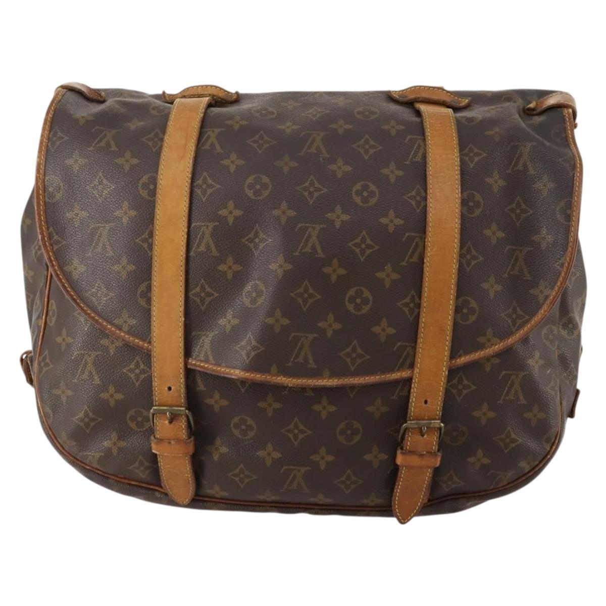 LOUIS VUITTON Monogram Saumur 43 Shoulder Bag M42252 LV Auth 175763