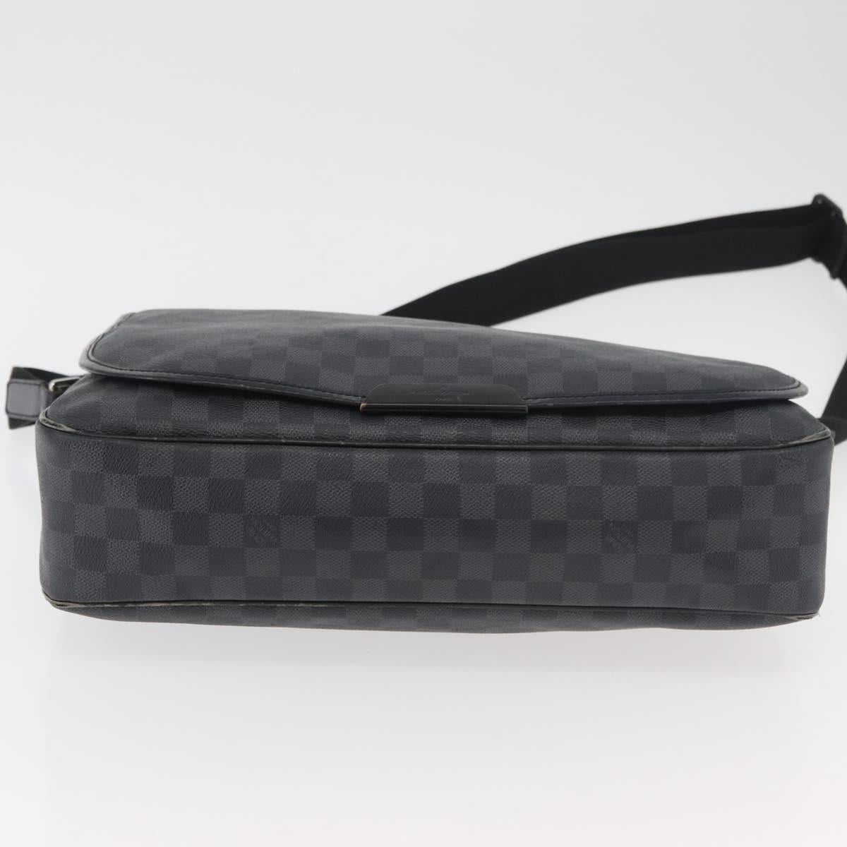 LOUIS VUITTON Damier Graphite Daniel GM Shoulder Bag N58033 LV Auth 176159