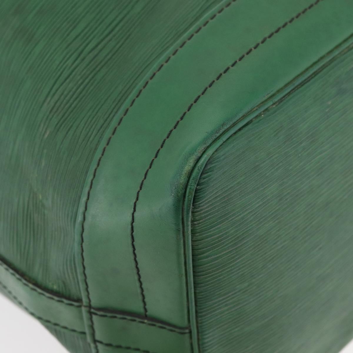 LOUIS VUITTON Epi Noe Shoulder Bag Green M44004 LV Auth 176788
