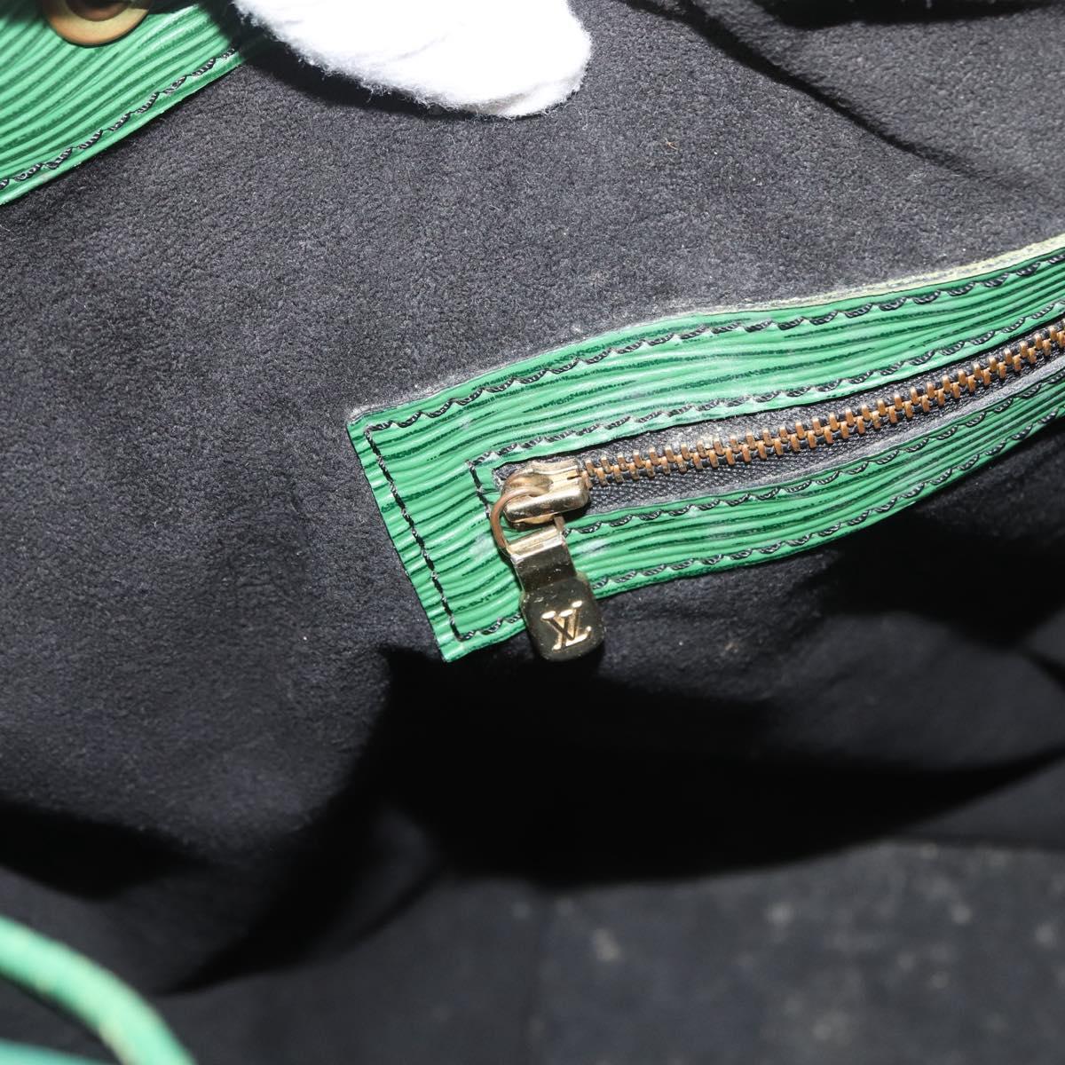 LOUIS VUITTON Epi Noe Shoulder Bag Green M44004 LV Auth 176788