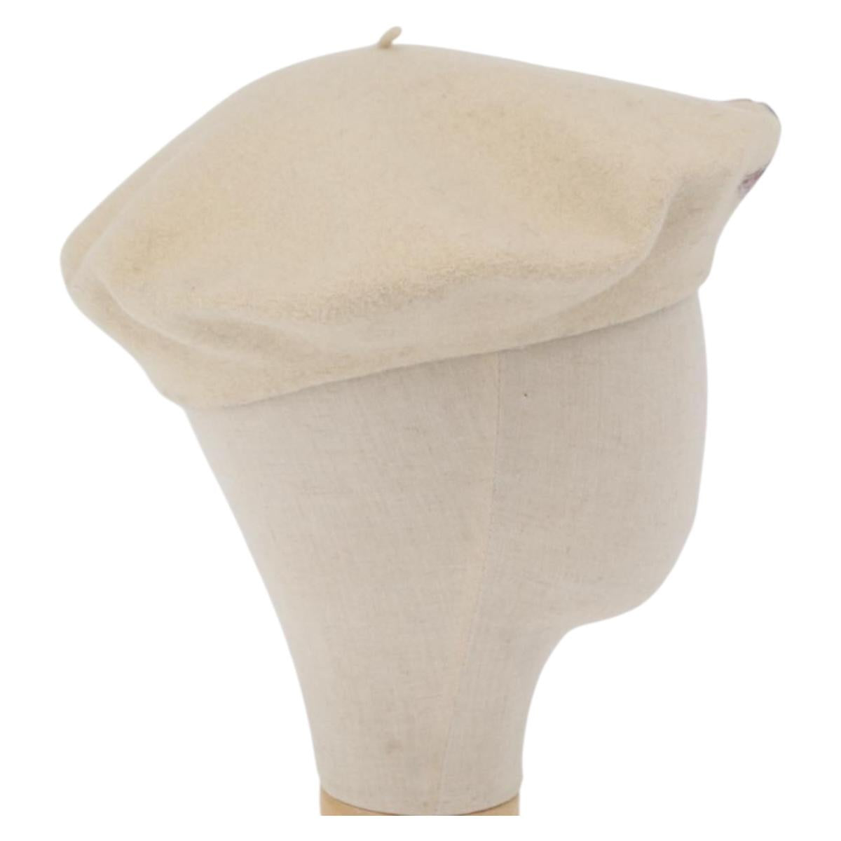 CHANEL Hat Wool Ivory CC Auth 176876A