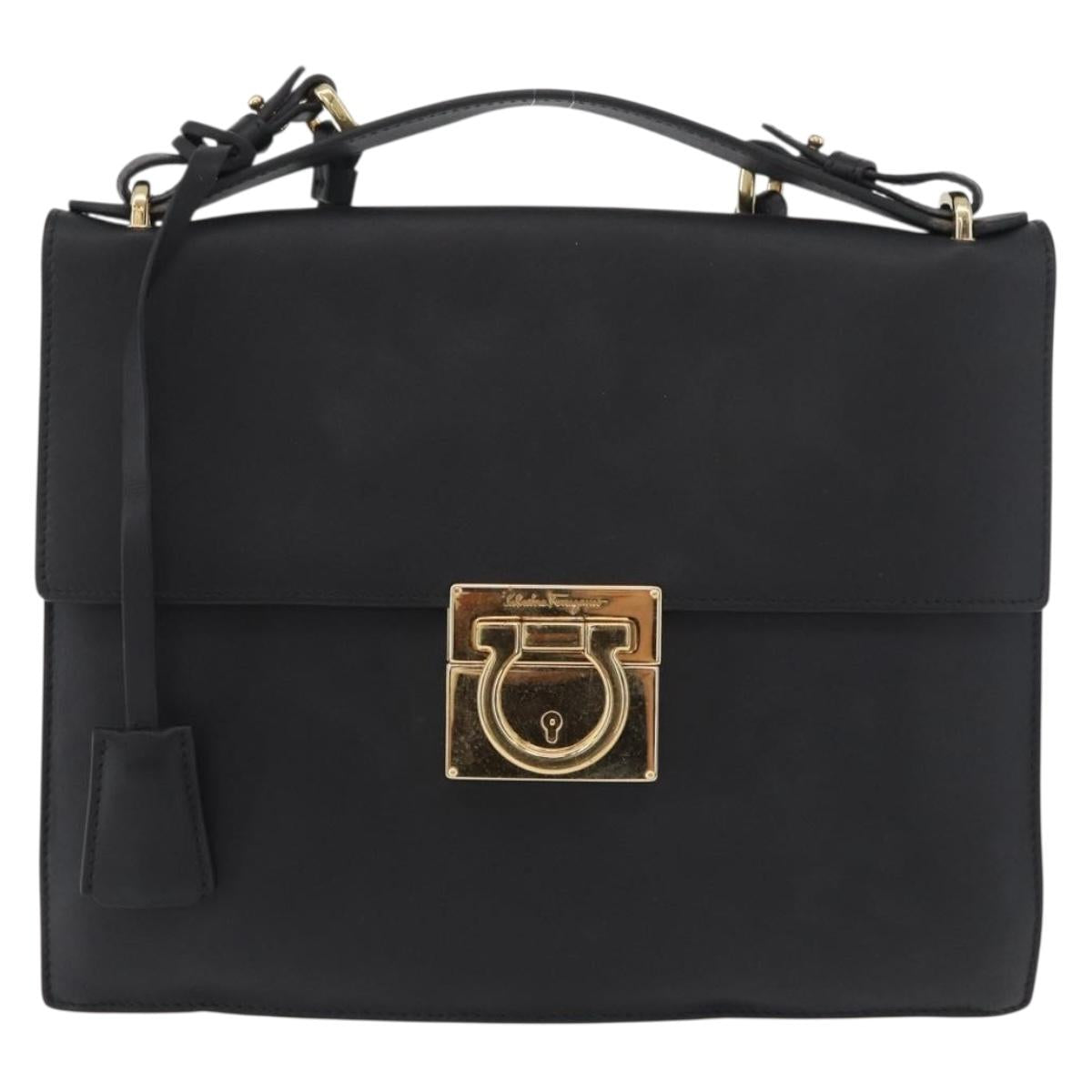 Salvatore Ferragamo Gancini Shoulder Bag Leather Black Gold Auth 177194A