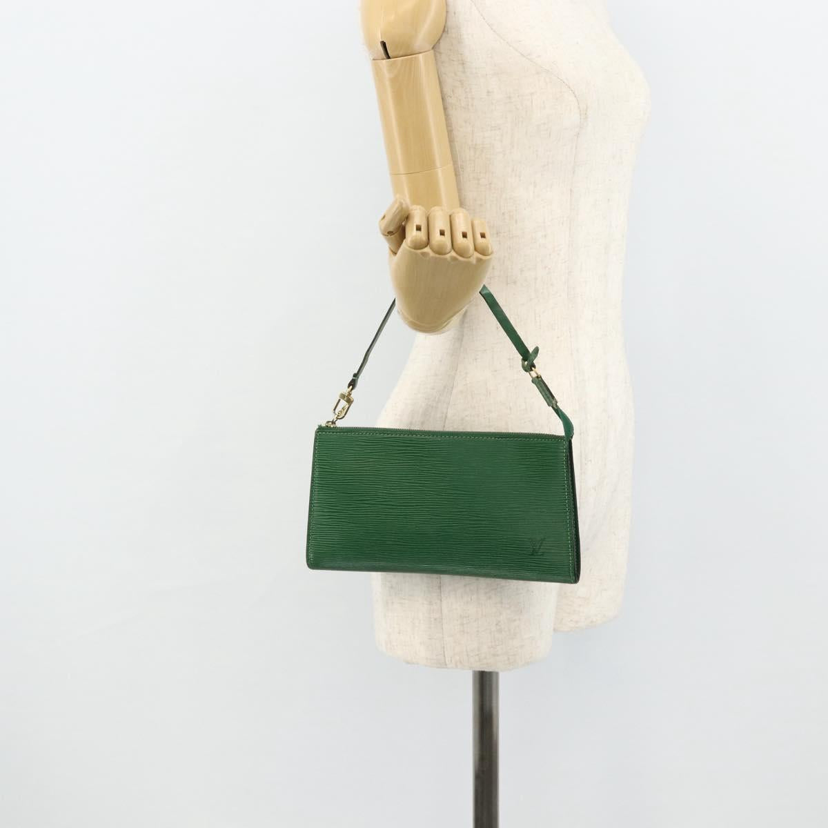 LOUIS VUITTON Epi Pochette Accessoires ¥ Pouch Green M52984 LV Auth 177295