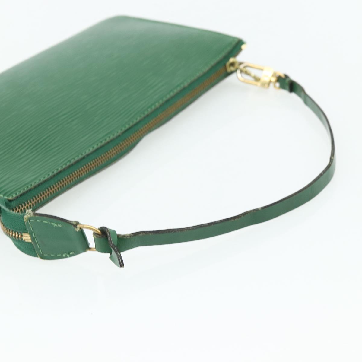 LOUIS VUITTON Epi Pochette Accessoires ¥ Pouch Green M52984 LV Auth 177295