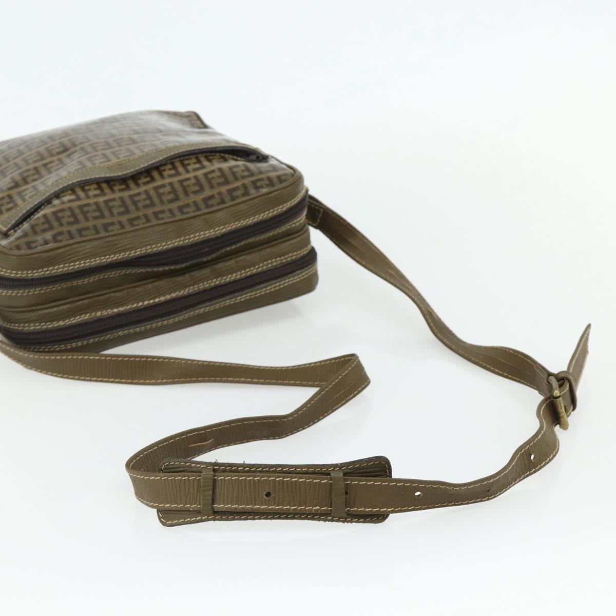 FENDI Zucchino Canvas Shoulder Bag Beige Gold Auth 177546