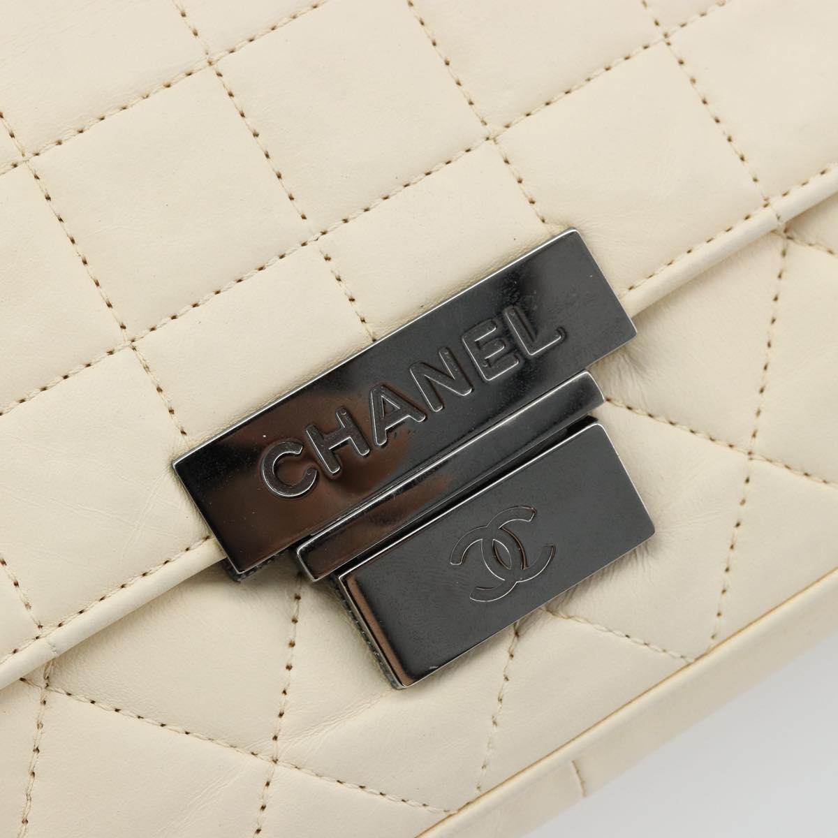 CHANEL Choco Bar Chain Shoulder Bag Lamb Skin White Silver CC Auth 177622