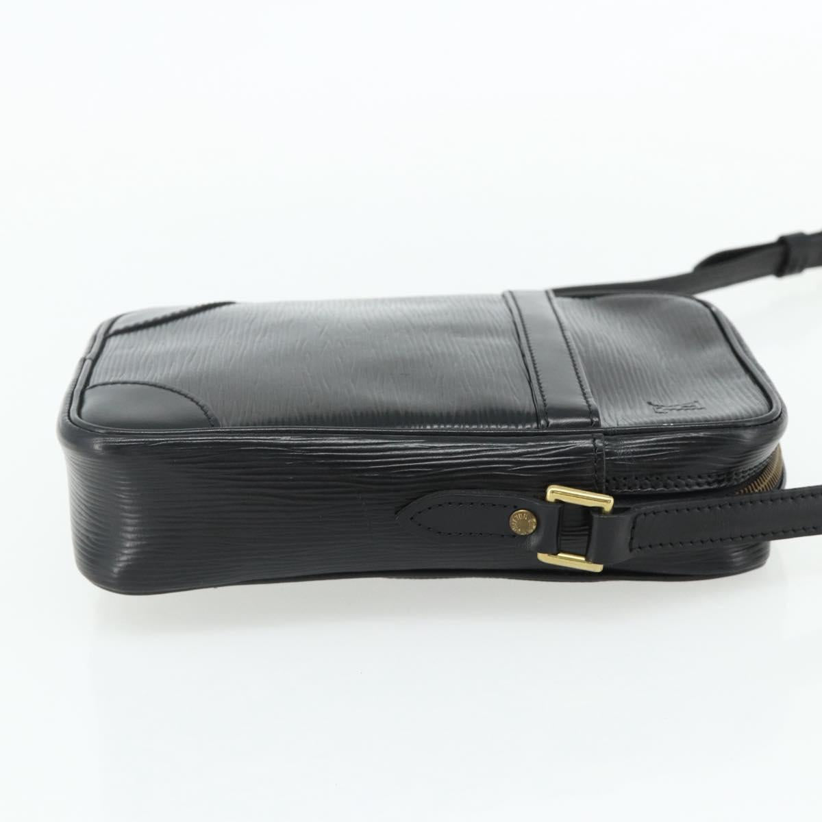 LOUIS VUITTON Epi Danube Shoulder Bag Black M45632 LV Auth 177835A
