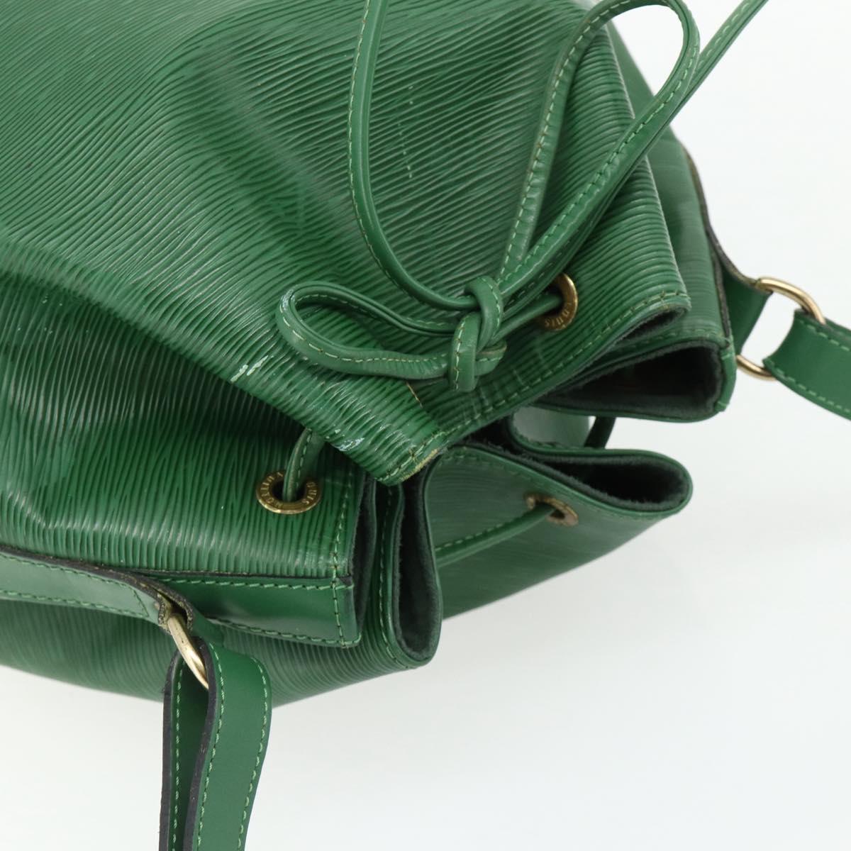 LOUIS VUITTON Epi Noe Shoulder Bag Green M44004 LV Auth 177880