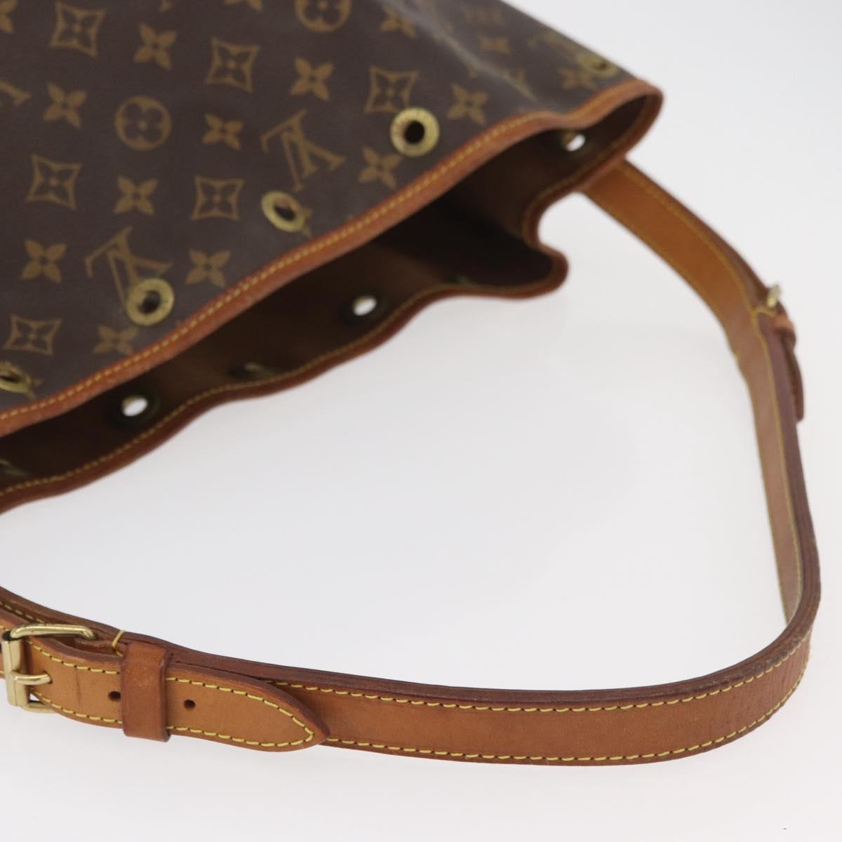 LOUIS VUITTON Monogram Petit Noe Shoulder Bag M42226 LV Auth 178191