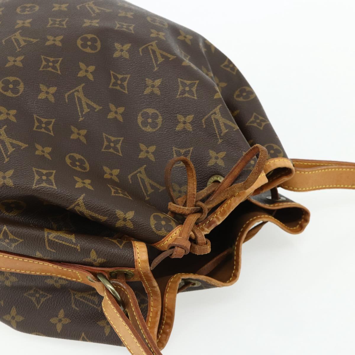 LOUIS VUITTON Monogram Noe Shoulder Bag M42224 LV Auth 178235A