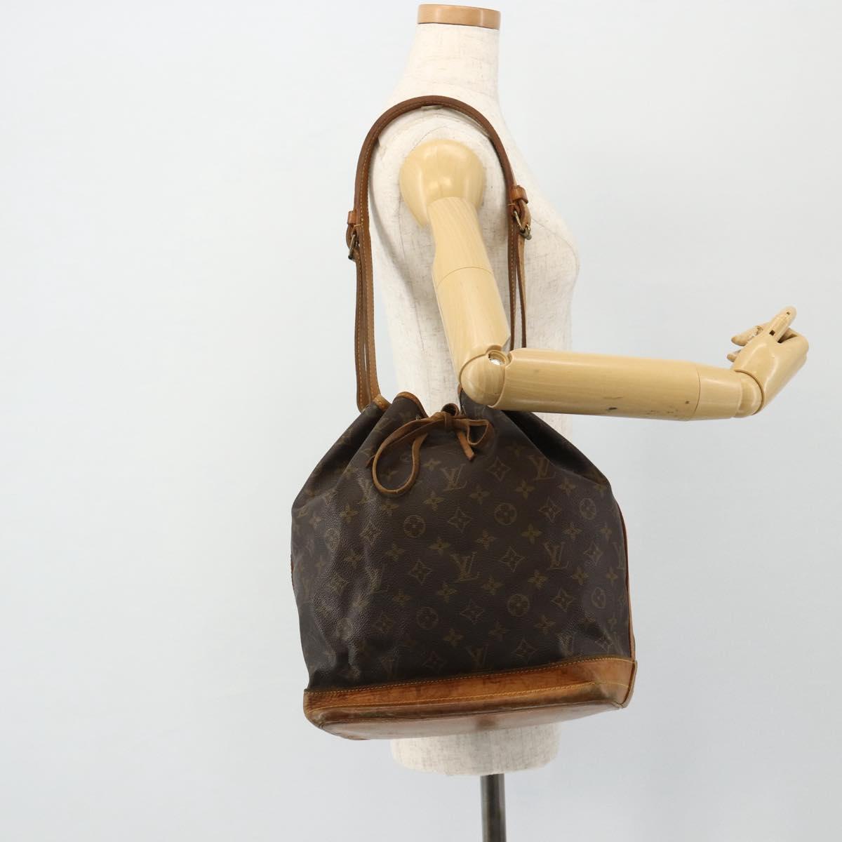 LOUIS VUITTON Monogram Noe Shoulder Bag M42224 LV Auth 178707