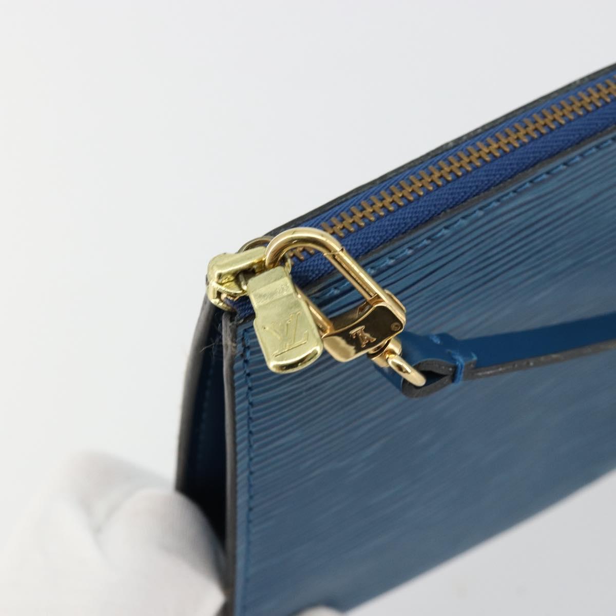 LOUIS VUITTON Epi Pochette Accessoires Pouch Blue M52985 LV Auth 179106A