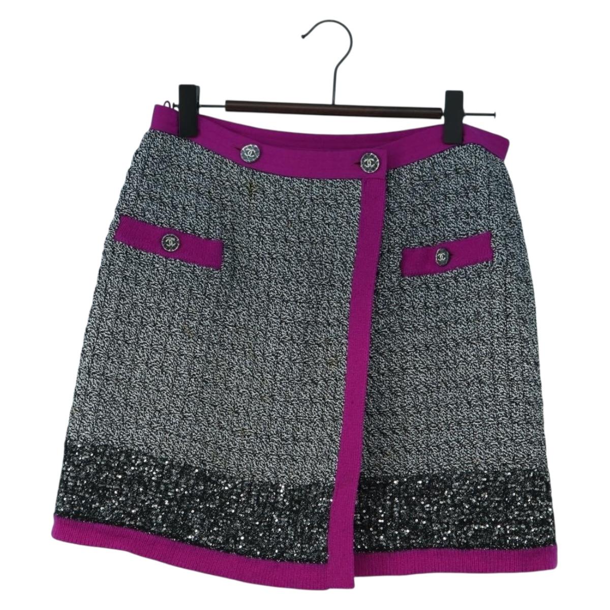 CHANEL Skirt Tweed Gray CC Auth 179163A