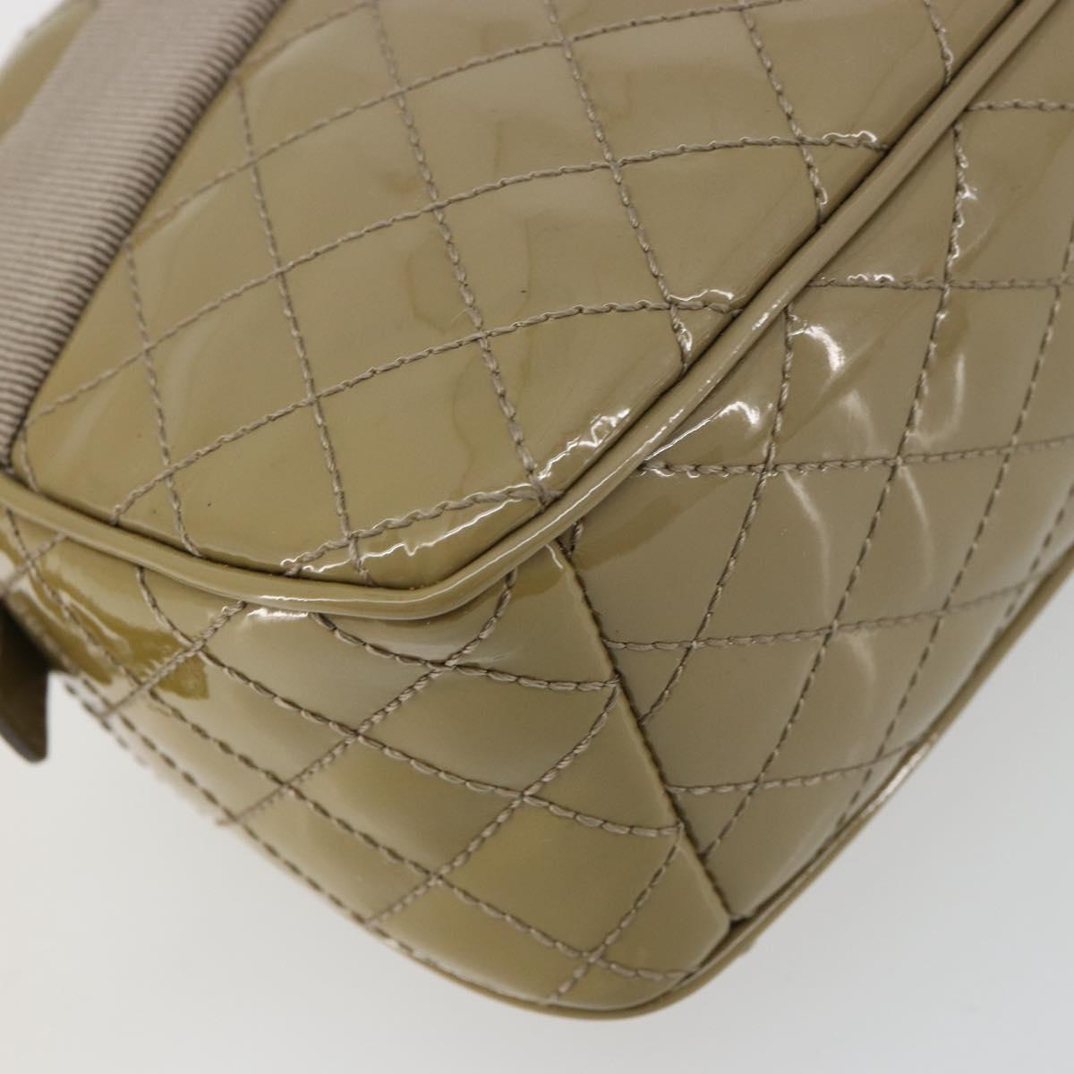 Salvatore Ferragamo Vala Chain Bag Patent leather Silver Beige Auth 179215A