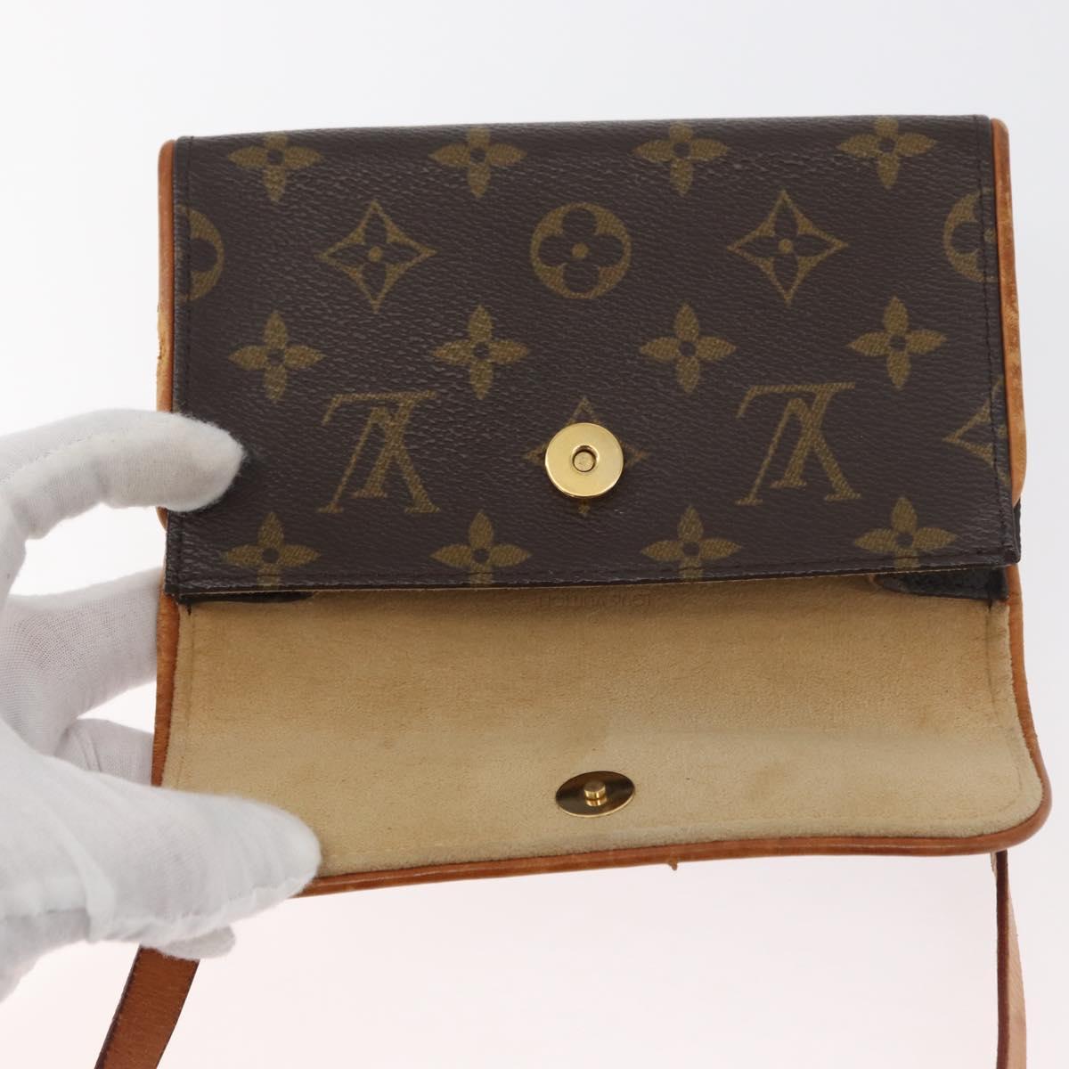 LOUIS VUITTON Monogram Pochette Florentine Waist bag M51855 LV Auth 179682