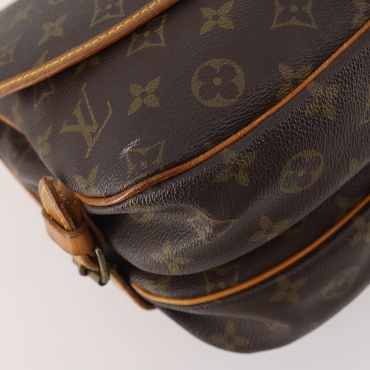 LOUIS VUITTON Monogram Saumur 30 Shoulder Bag M42256 LV Auth 179755