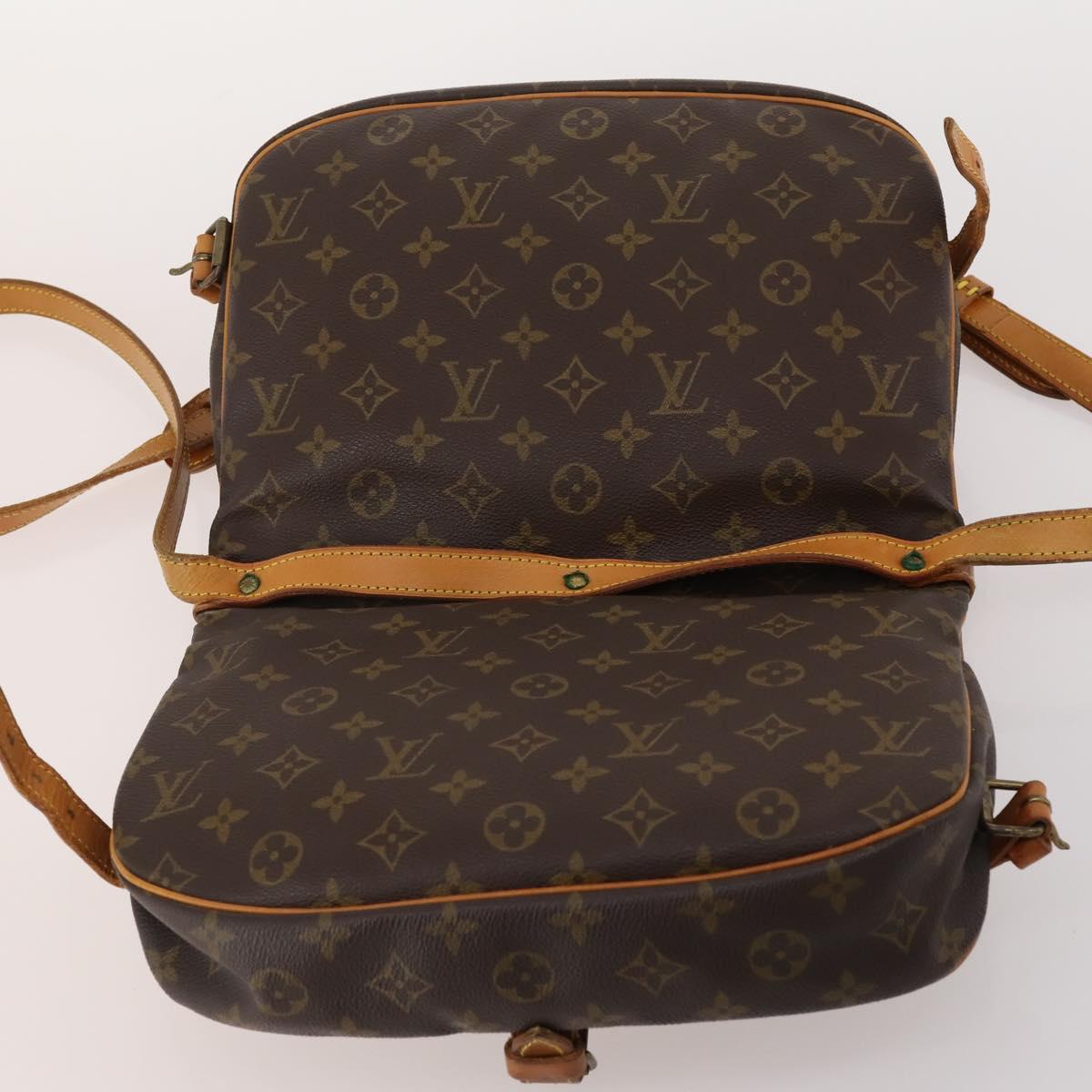 LOUIS VUITTON Monogram Saumur 30 Shoulder Bag M42256 LV Auth 179755
