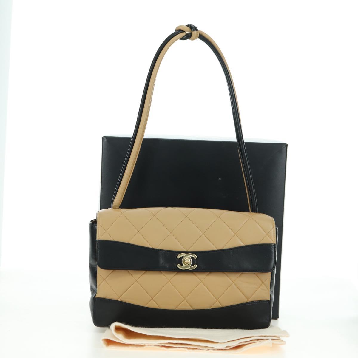 CHANEL Matelasse Shoulder Bag Lamb Skin Beige Gold CC Auth 179802V