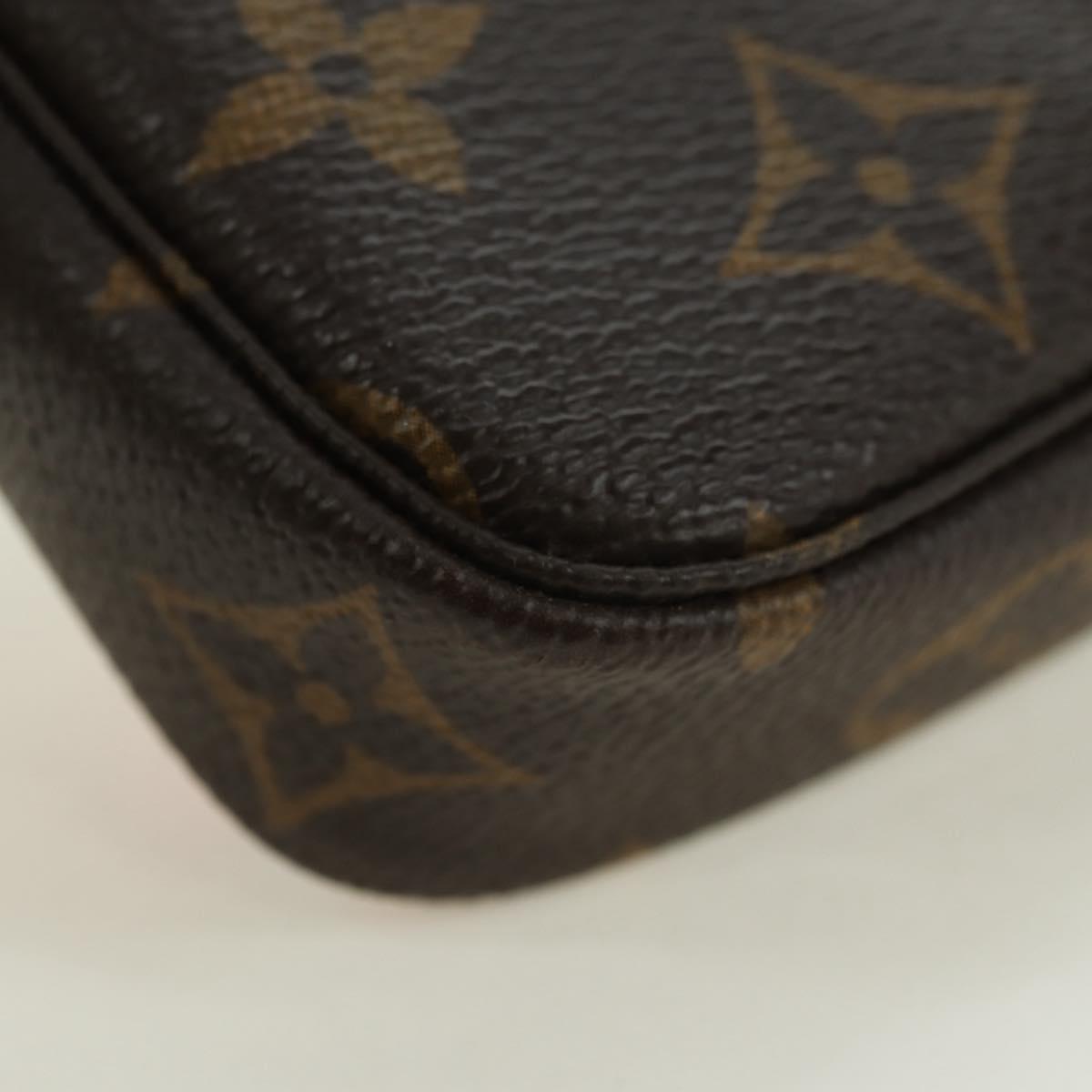 LOUIS VUITTON Monogram Mini Pochette Accessoires Pouch M62141 LV Auth 179815M