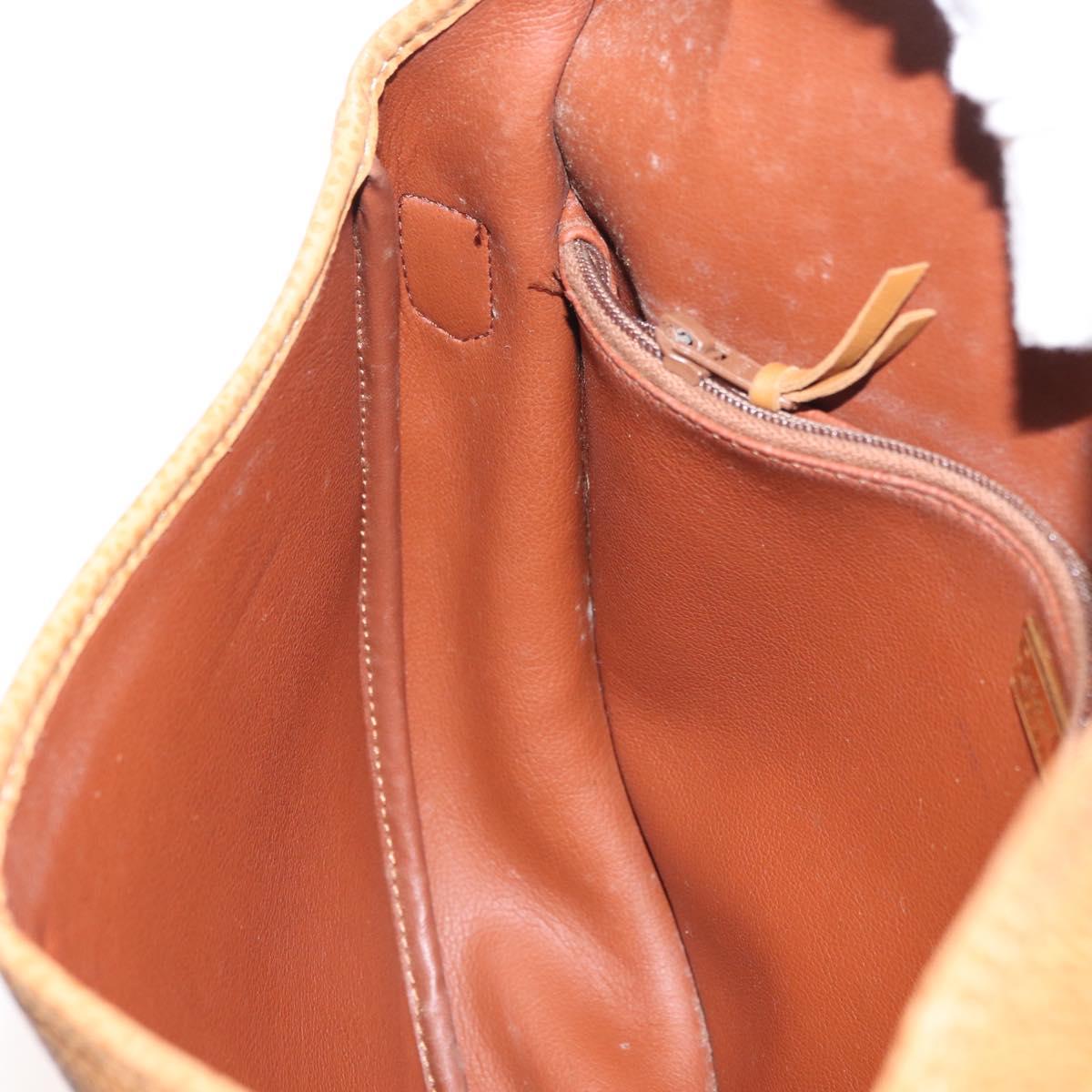 Christian Dior Shoulder Bag Leather Beige Gold Auth 180011