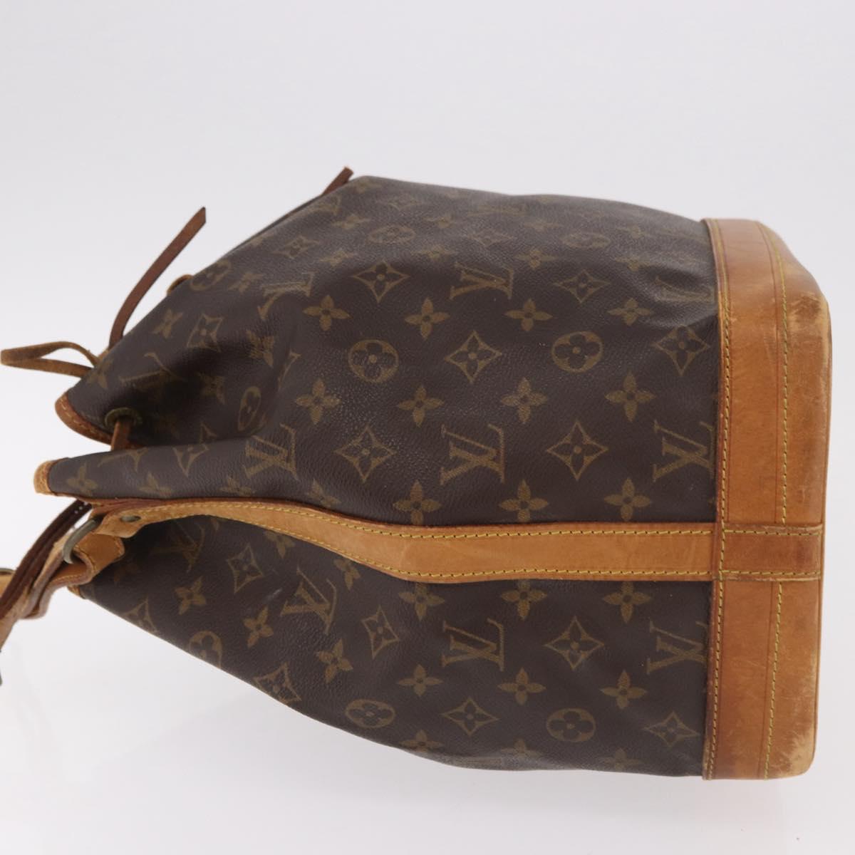 LOUIS VUITTON Monogram Noe Shoulder Bag M42224 LV Auth 180293