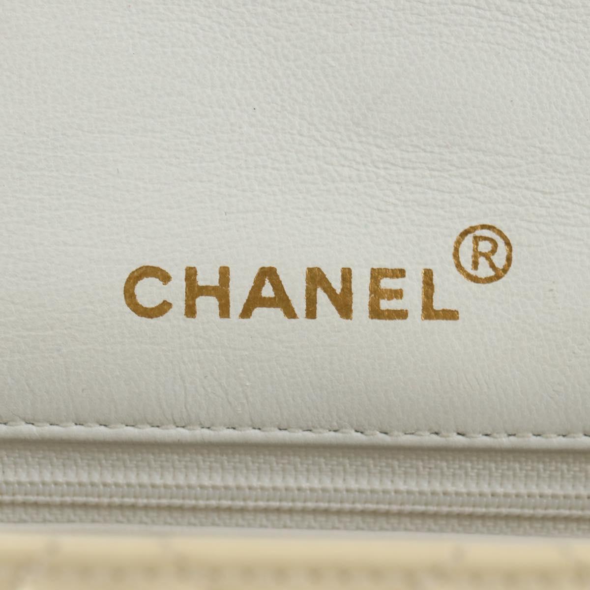 CHANEL Mini Matelasse 17 Chain Bag Patent leather Ivory Gold CC Auth 180353V