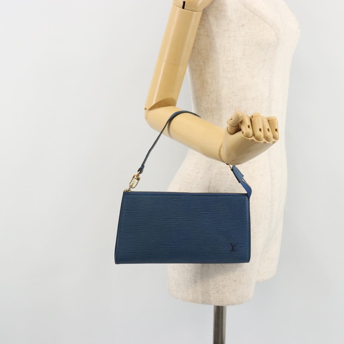 LOUIS VUITTON Epi Pochette Accessoires Pouch Blue M52985 LV Auth 180384