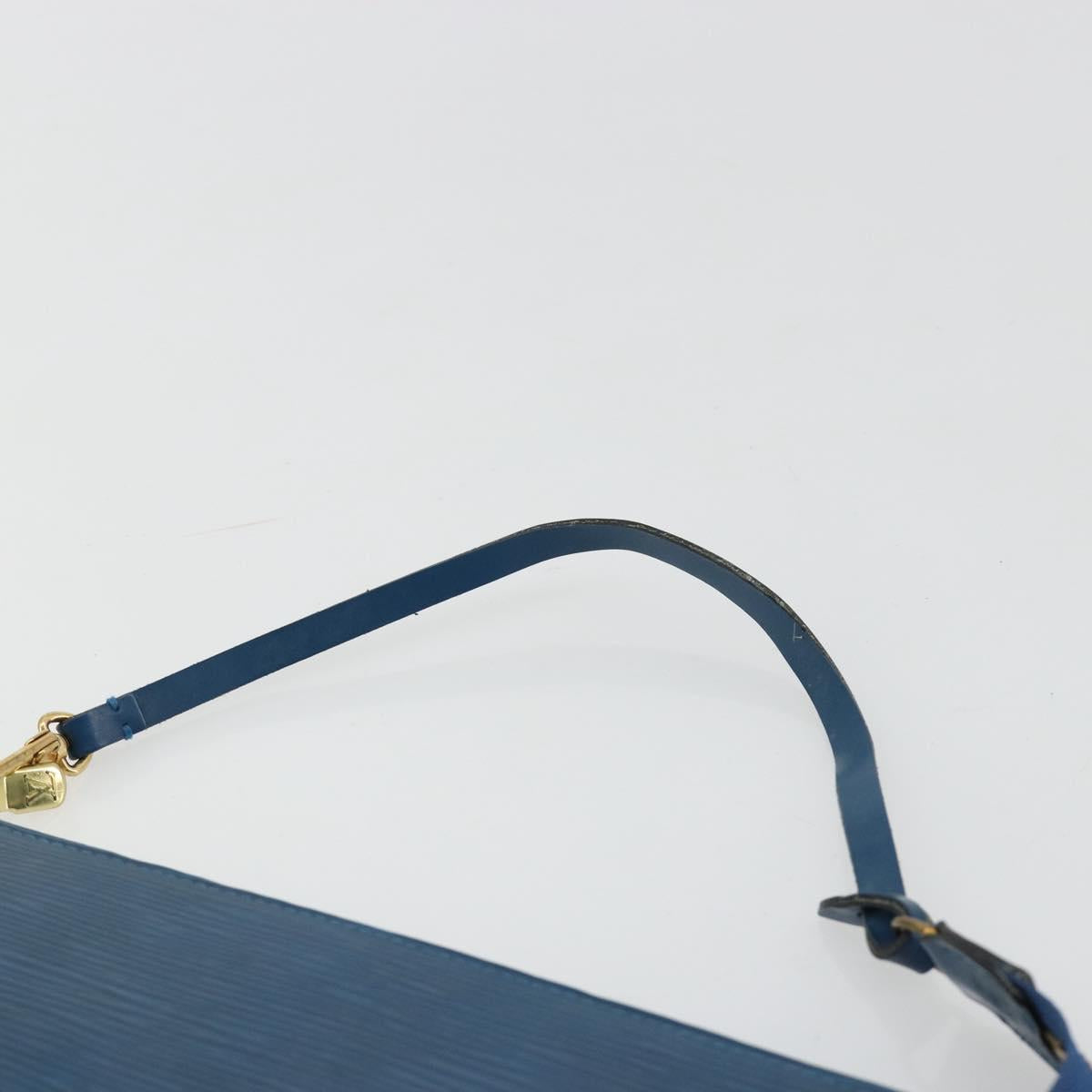 LOUIS VUITTON Epi Pochette Accessoires Pouch Blue M52985 LV Auth 180384