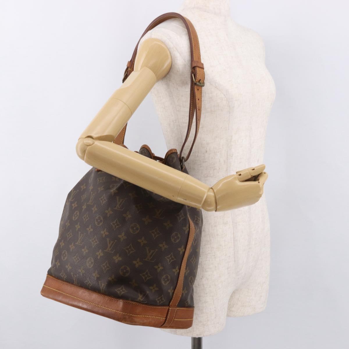 LOUIS VUITTON Monogram Noe Shoulder Bag M42224 LV Auth 180416