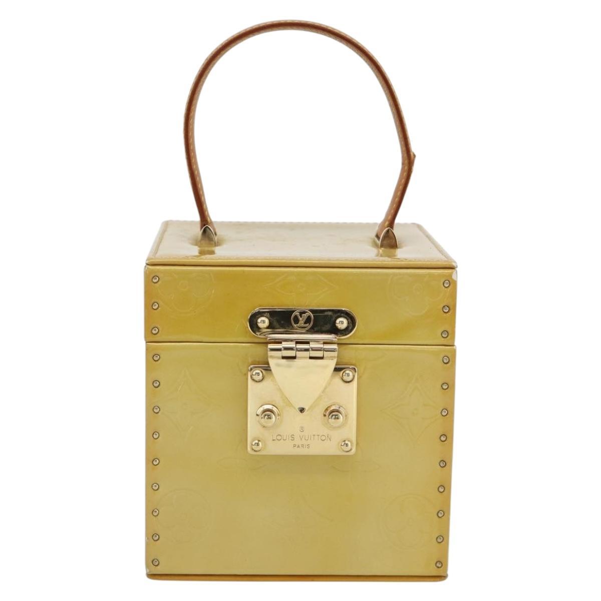 LOUIS VUITTON Monogram Vernis Bleecker Cosmetic Pouch Beige M91002 Auth 180424