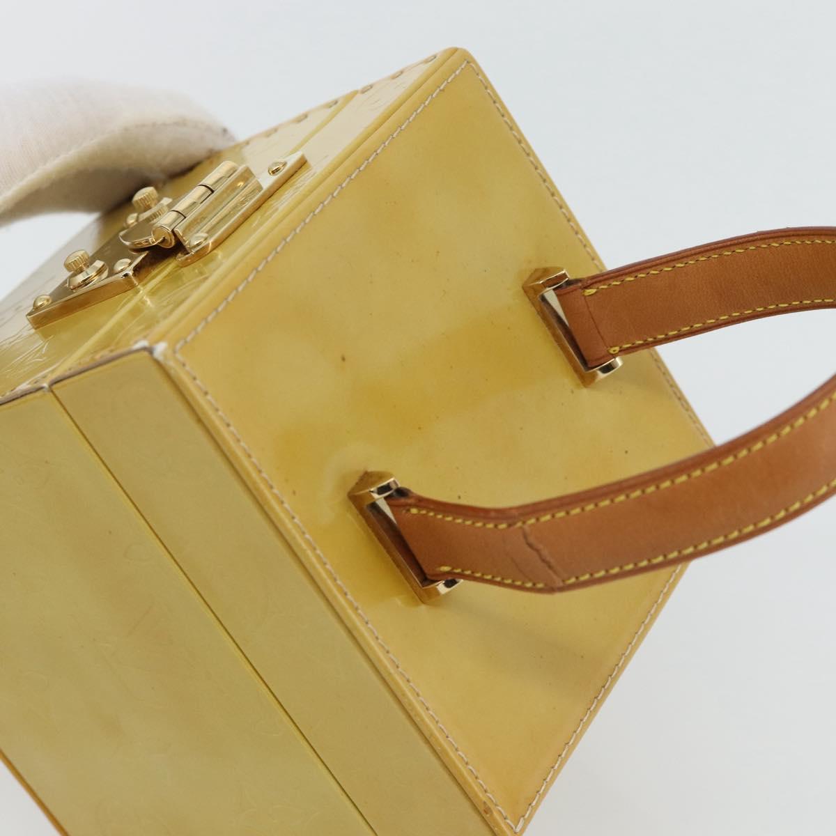LOUIS VUITTON Monogram Vernis Bleecker Cosmetic Pouch Beige M91002 Auth 180424