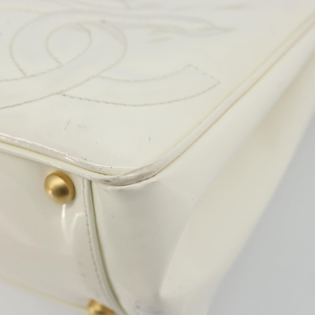 CHANEL Triple Coco Hand Bag Patent leather White CC Auth 180698