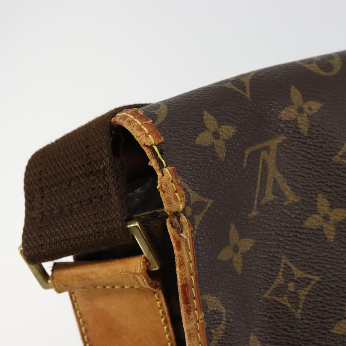 LOUIS VUITTON Monogram Messenger Bosphore PM Shoulder Bag M40106 LV Auth 180711