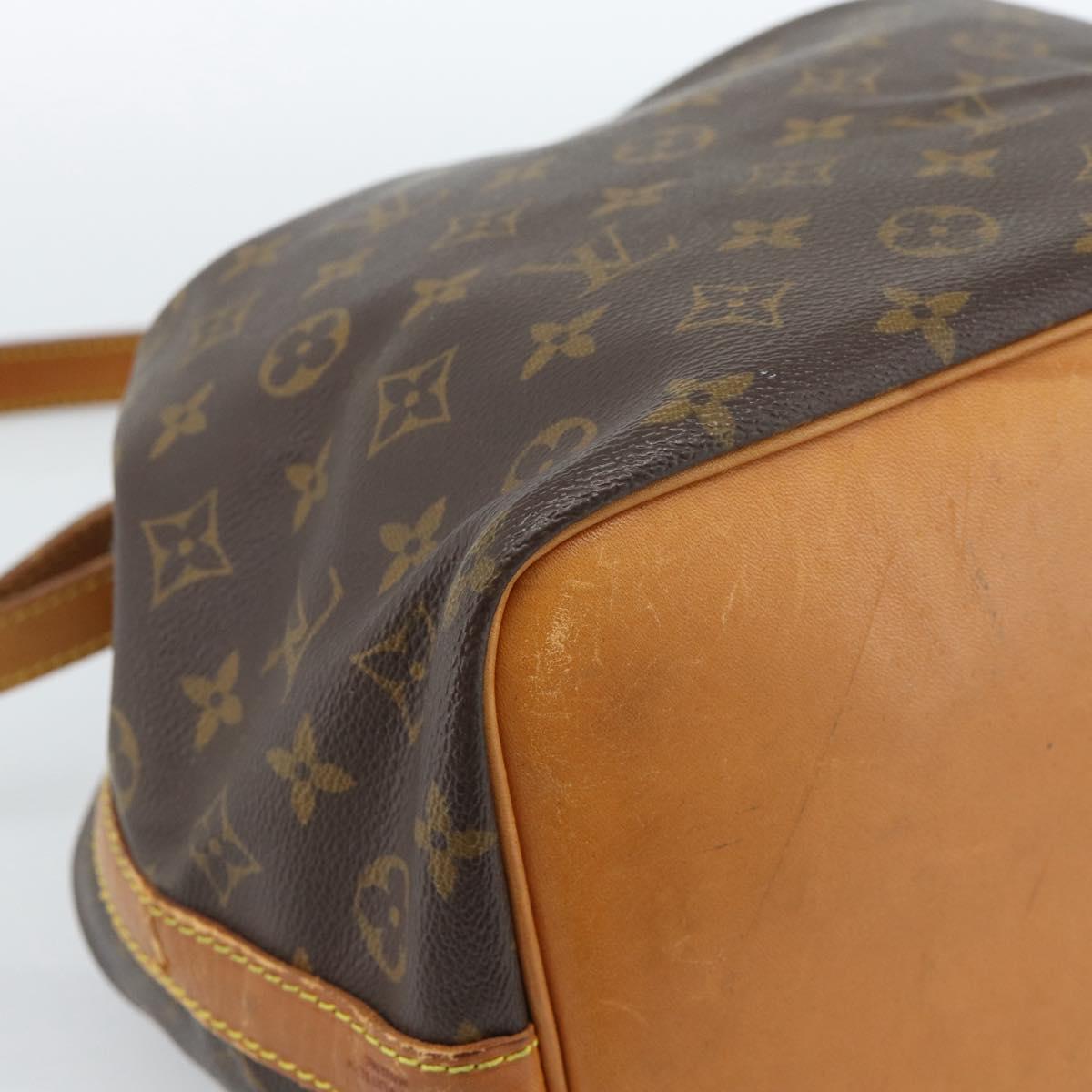 LOUIS VUITTON Monogram Petit Noe Shoulder Bag M42226 LV Auth 180737