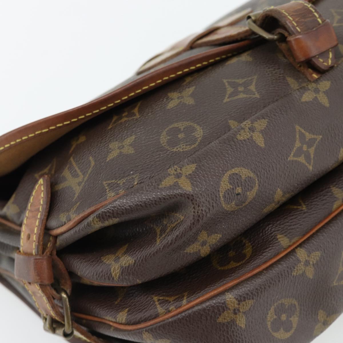 LOUIS VUITTON Monogram Saumur 30 Shoulder Bag M42256 LV Auth 180794