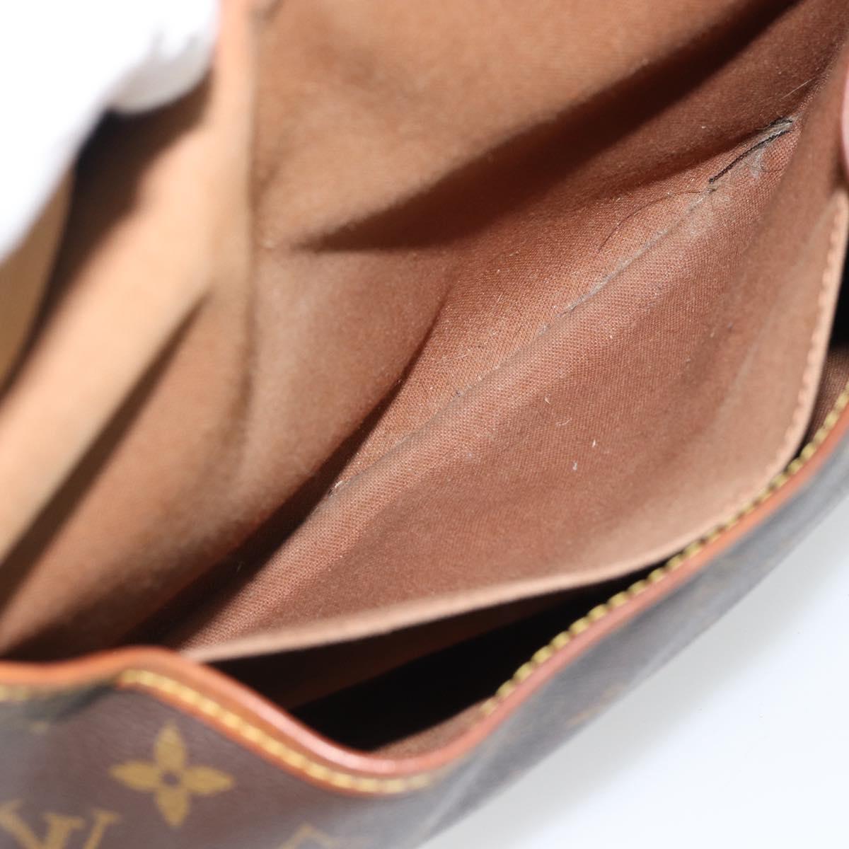 LOUIS VUITTON Monogram Saumur 30 Shoulder Bag M42256 LV Auth 180794