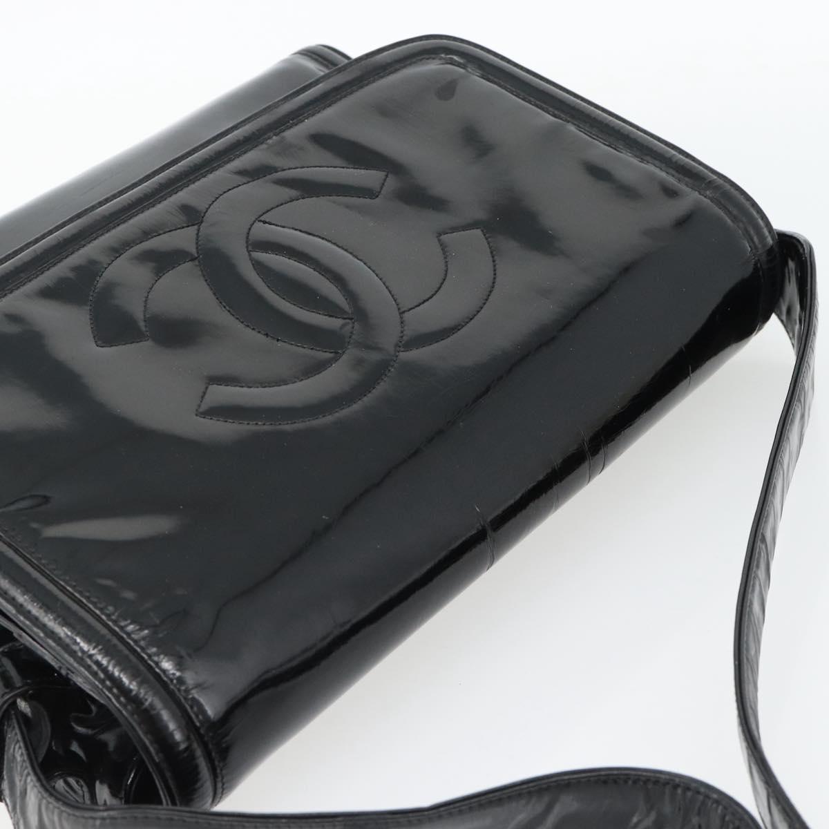 CHANEL Shoulder Bag Patent leather Black Gold CC Auth 180857
