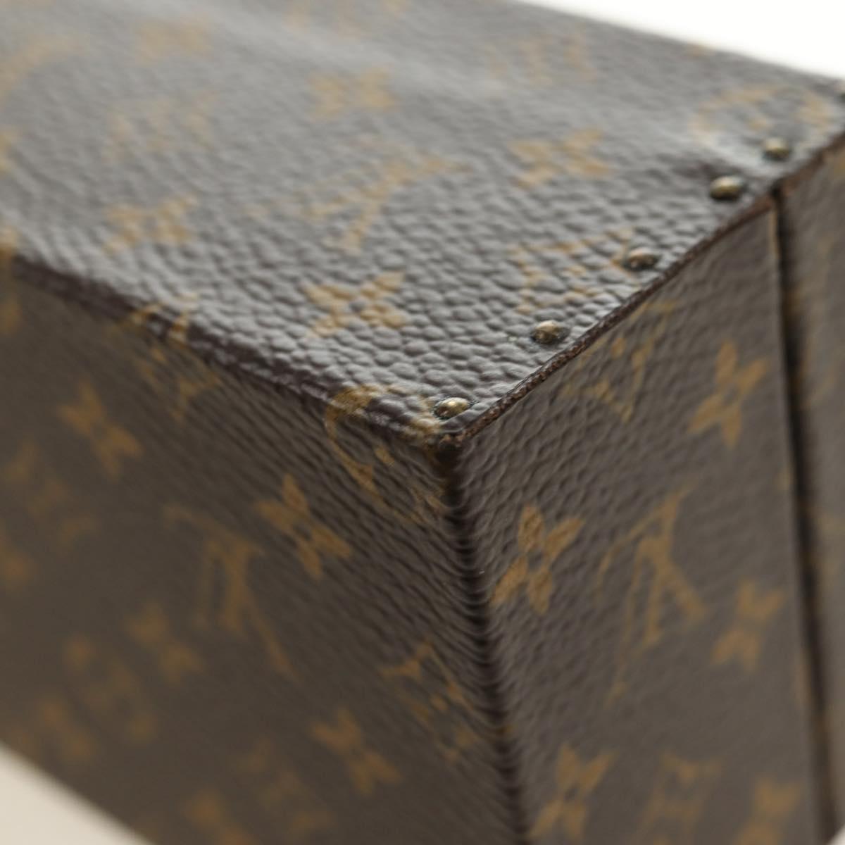 LOUIS VUITTON Monogram Jewelry case Jewelry Box LV Auth 181142SAV