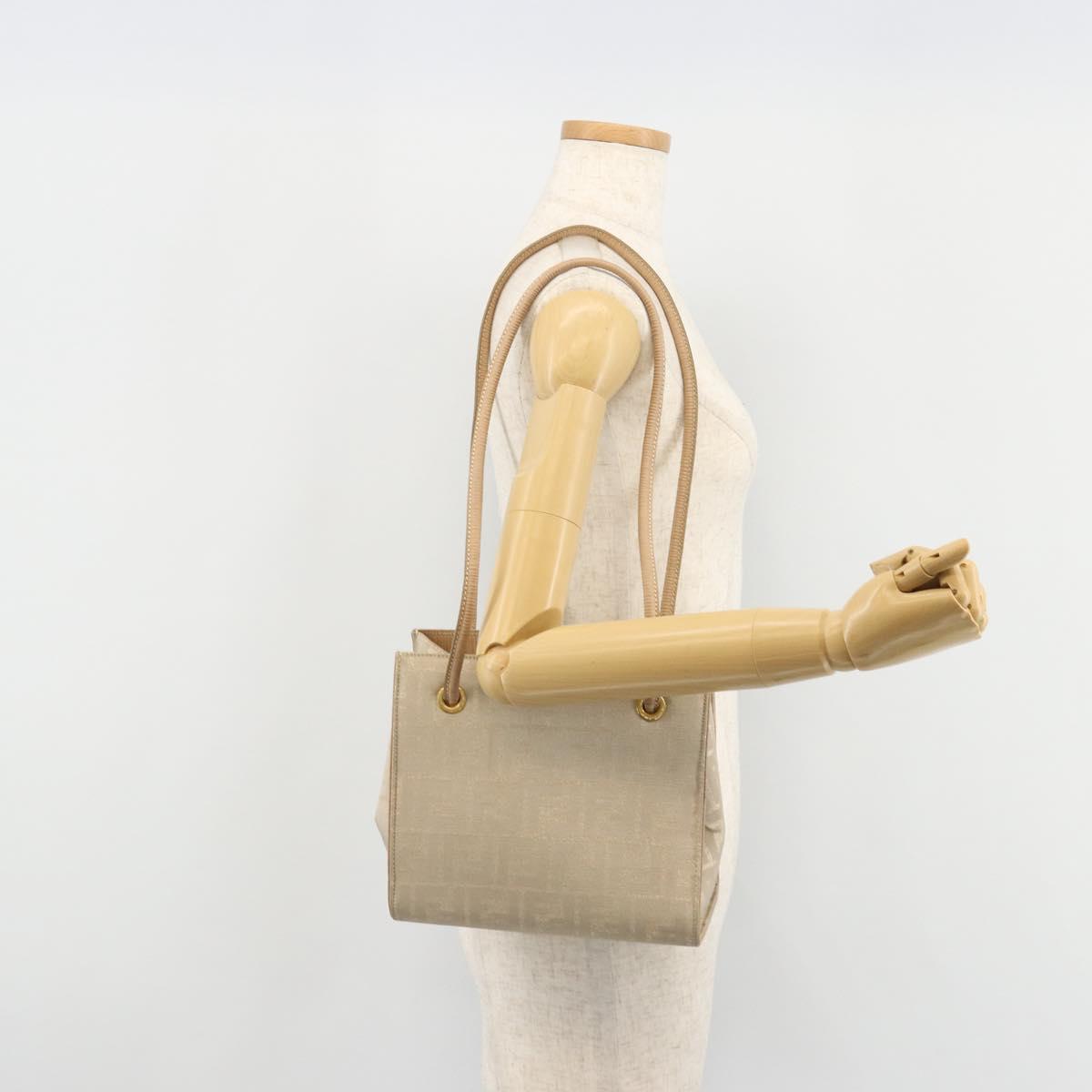 FENDI Zucca Canvas Tote Bag Beige Auth 181178