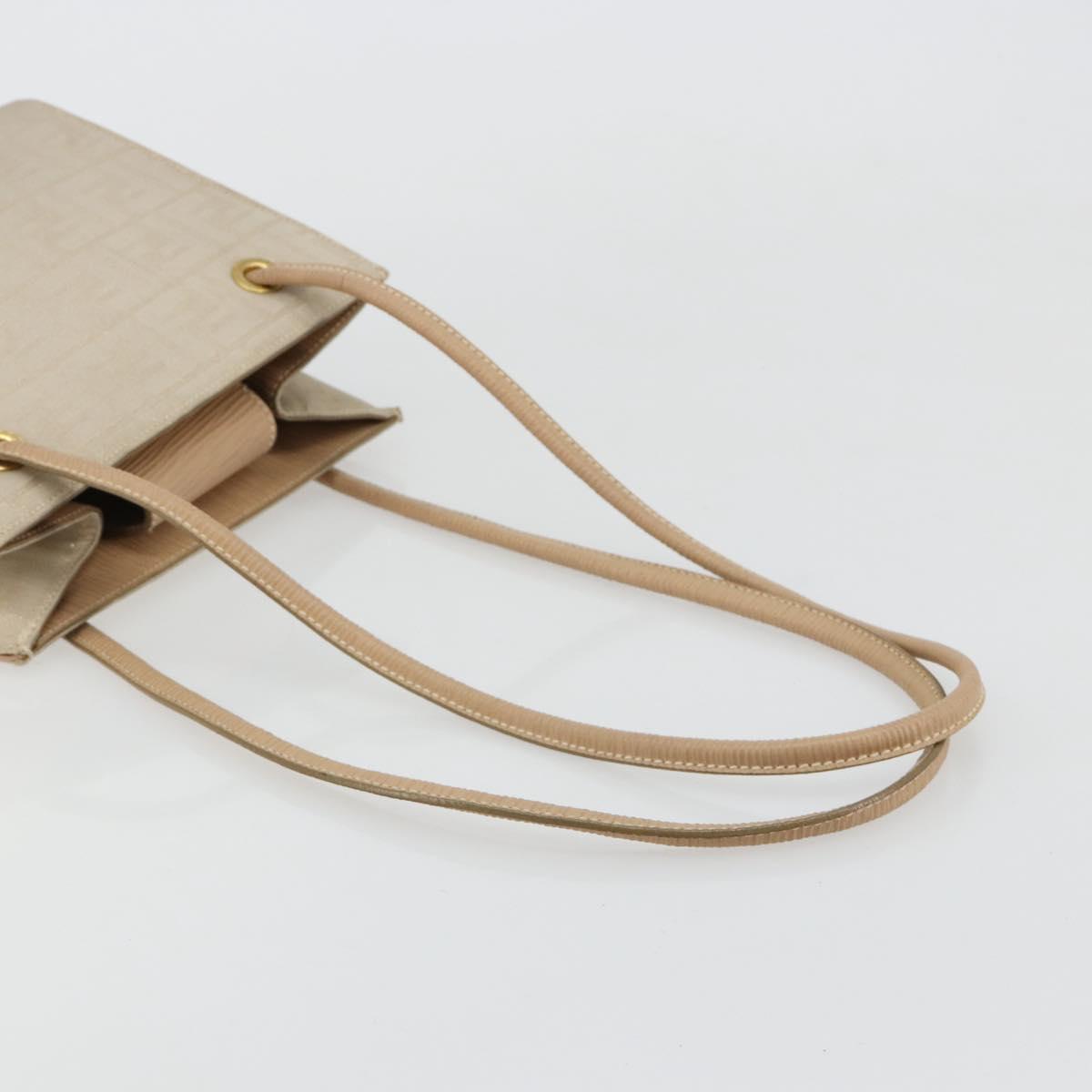 FENDI Zucca Canvas Tote Bag Beige Auth 181178