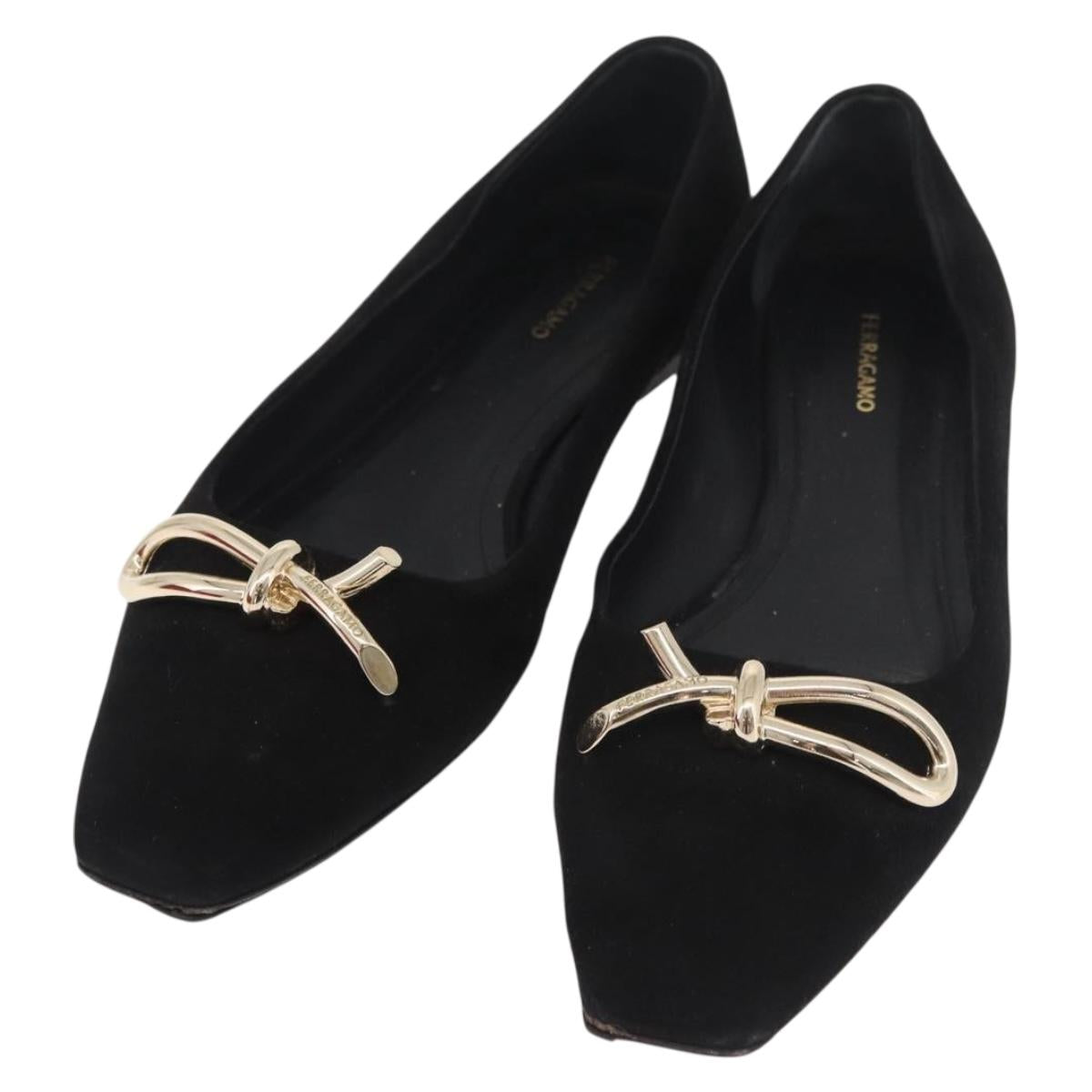 Salvatore Ferragamo Pumps Suede Black Gold Auth 181587A